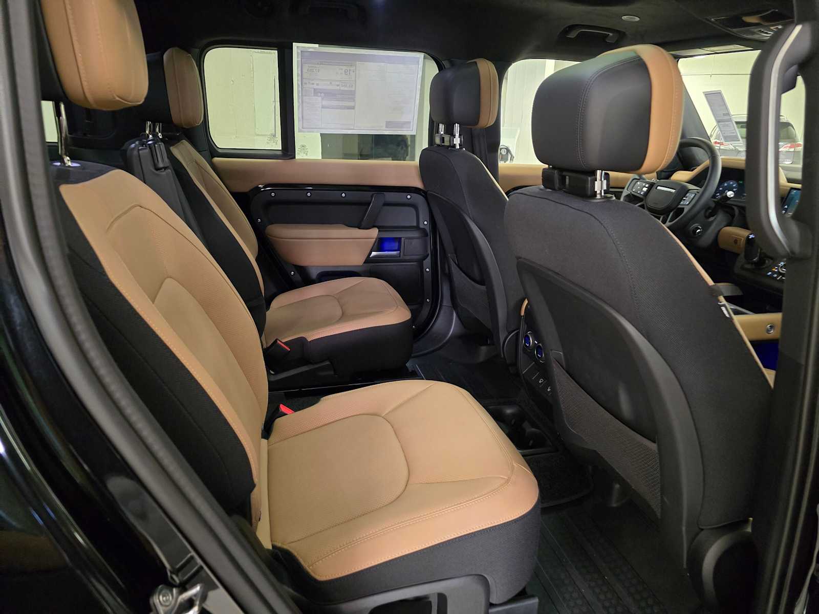 2025 Land Rover Defender X - Photo 13