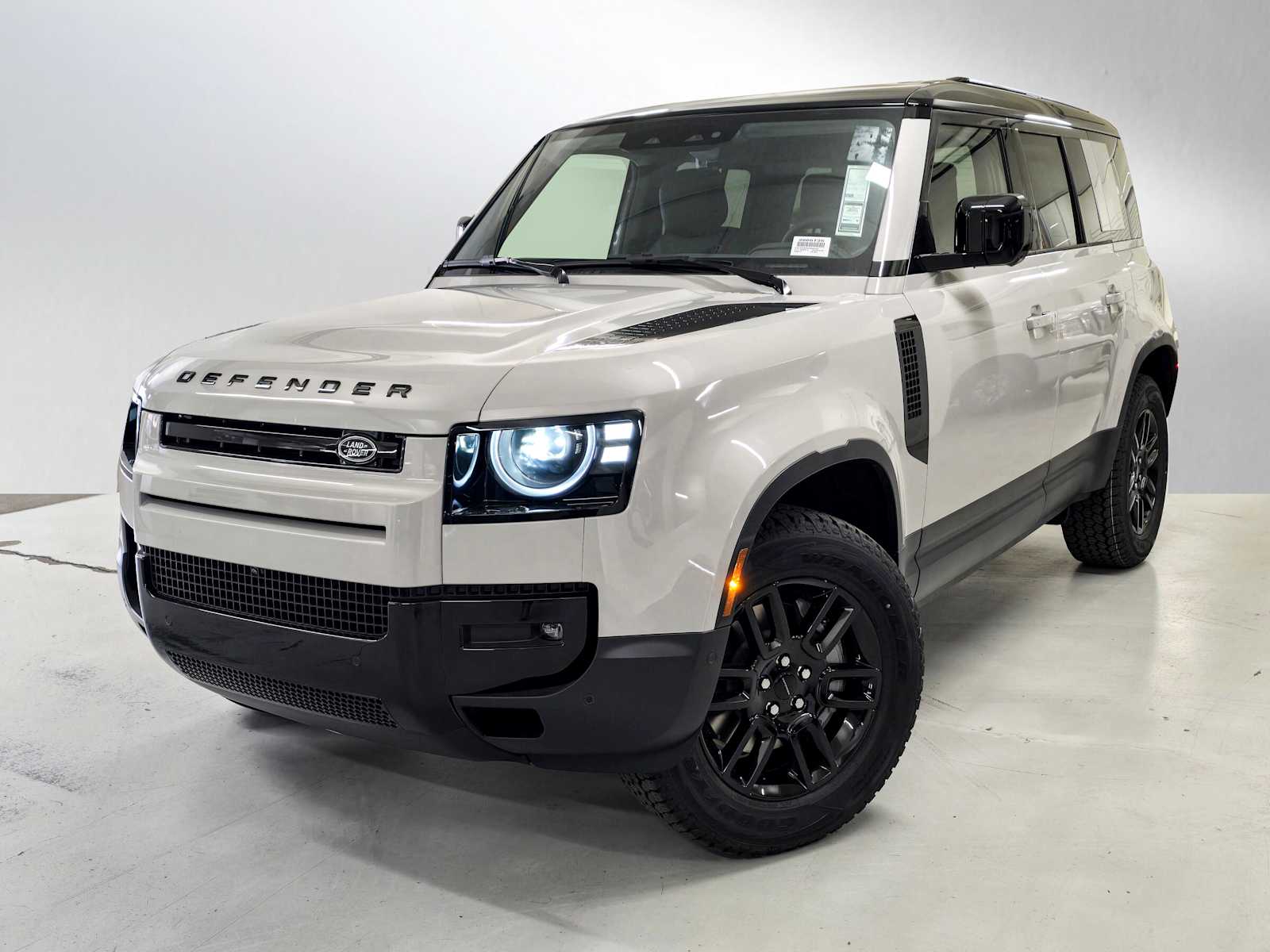 2026 Land Rover Defender 110 S P300's photo