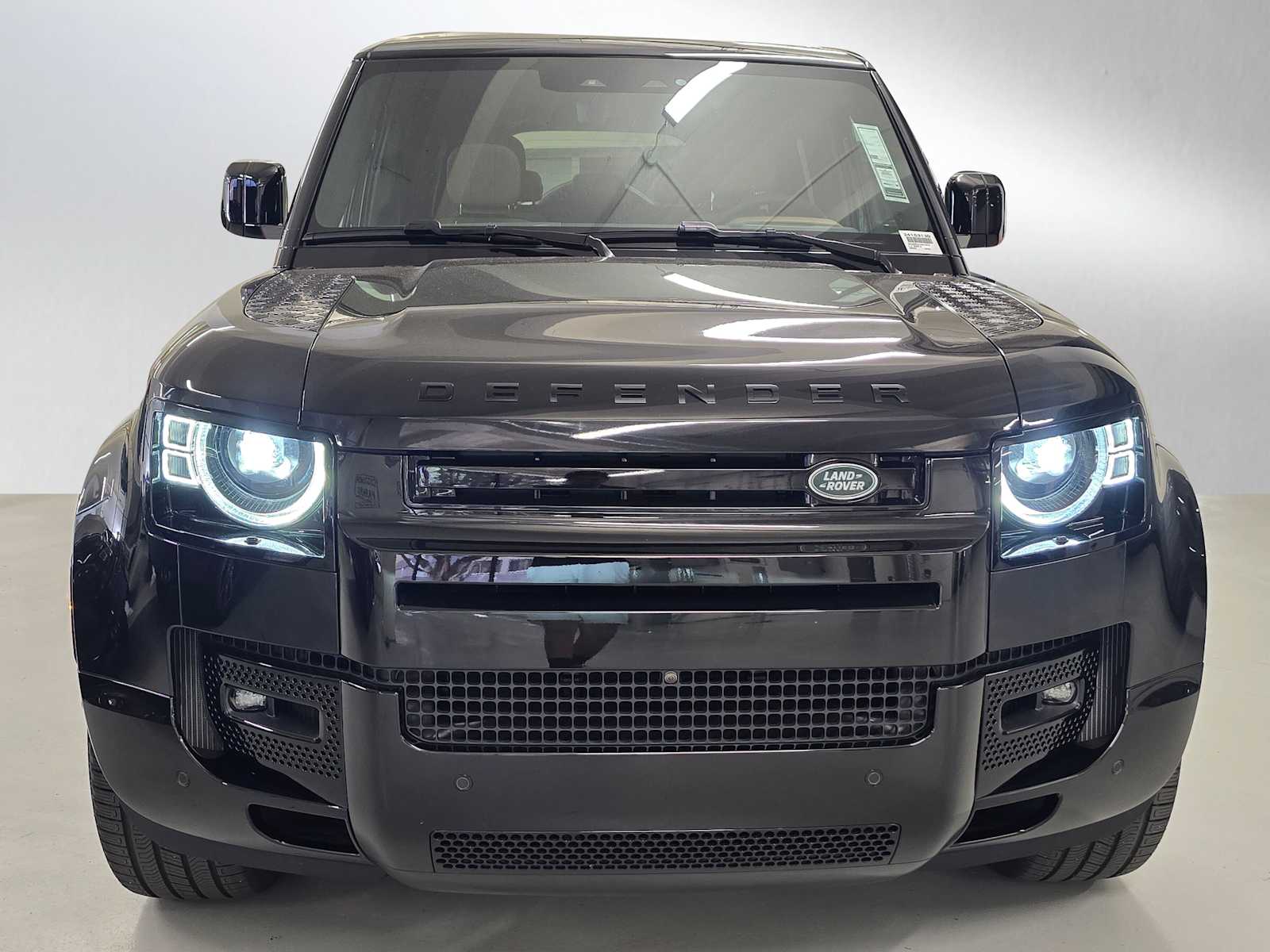 2025 Land Rover Defender X - Photo 8