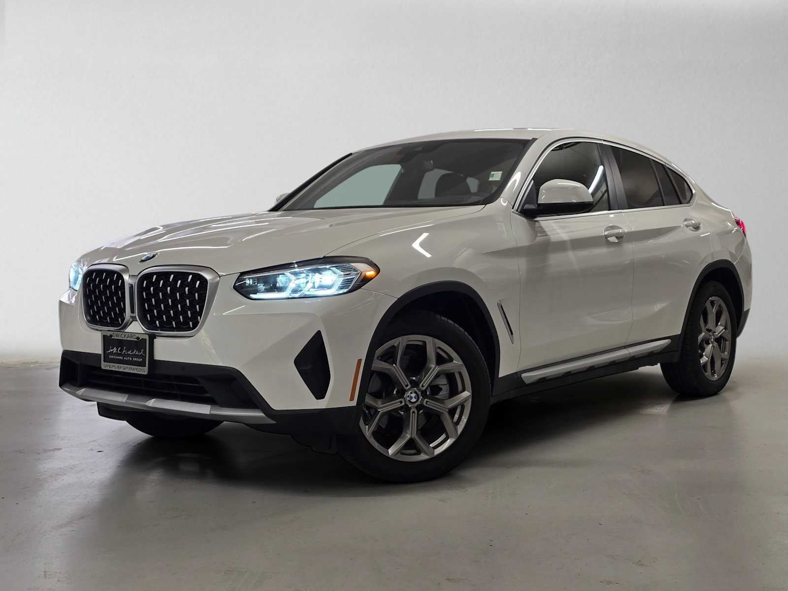 2025 BMW X4
