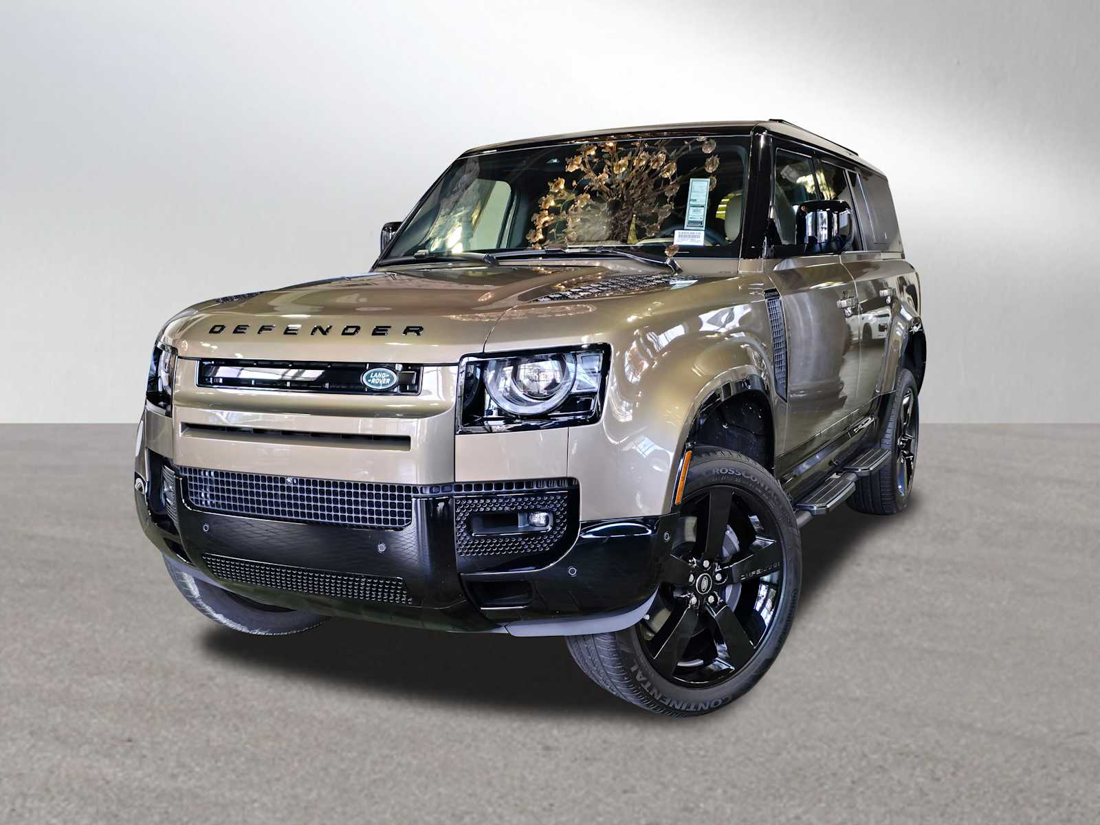 2025 Land Rover Defender X-Dynamic SE's photo