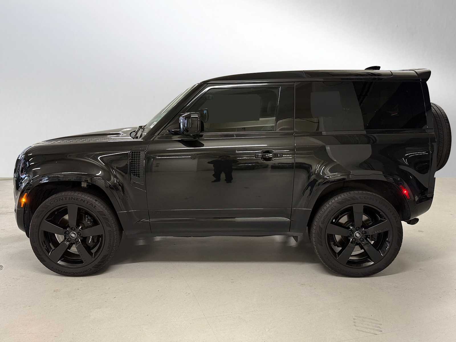 Used 2023 Land Rover Defender V8 with VIN SALEW6EE6P2170690 for sale in San Francisco, CA