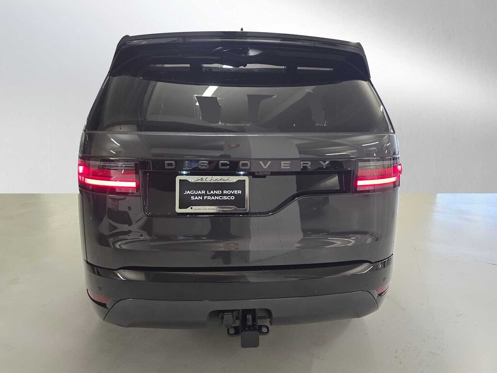 New 2025 Land Rover Discovery Dynamic SE SUV