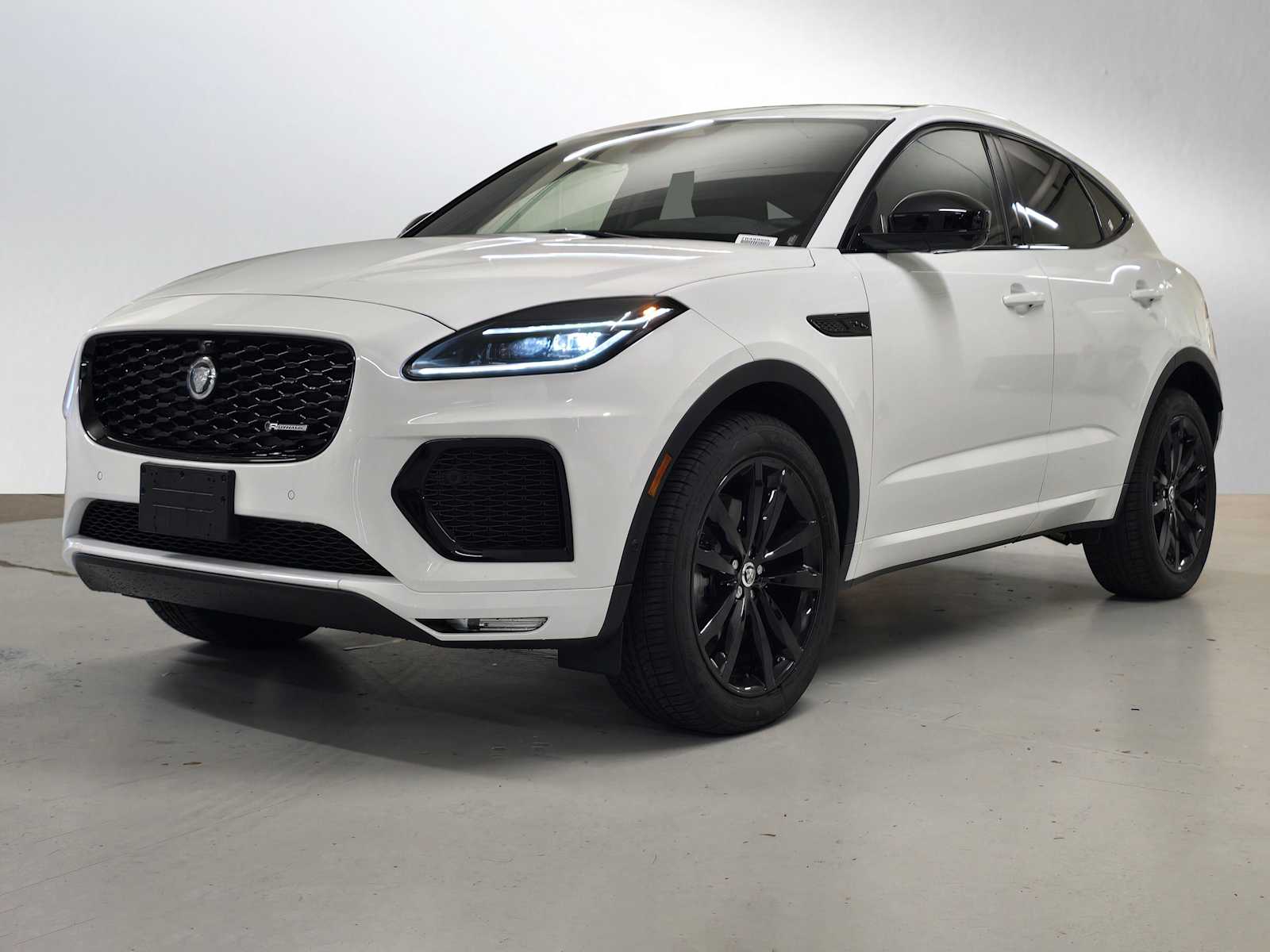 2024 Jaguar E-Pace R-DYNAMIC SE