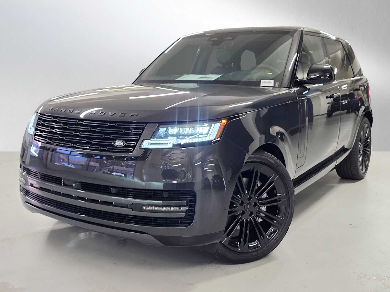 2026 Land Rover Range Rover 3.0 SE SWB's photo