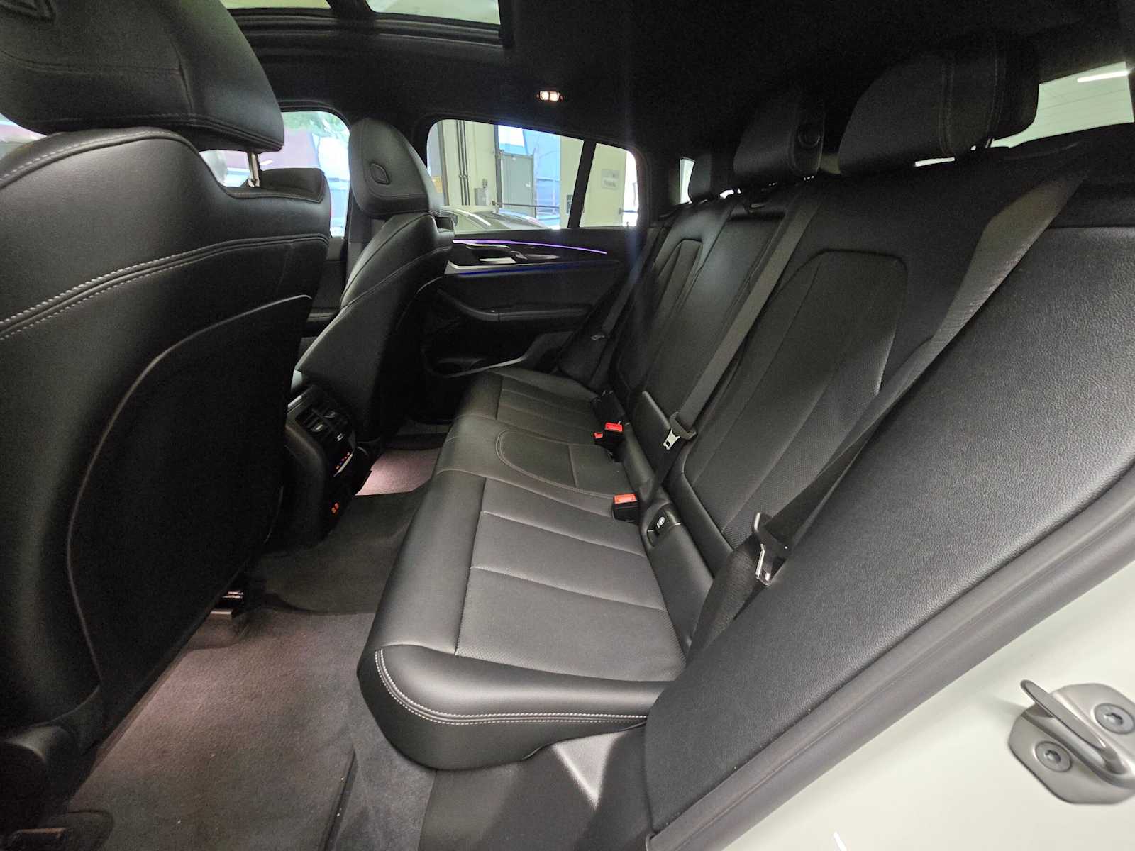 2025 BMW X4 30i - Photo 16