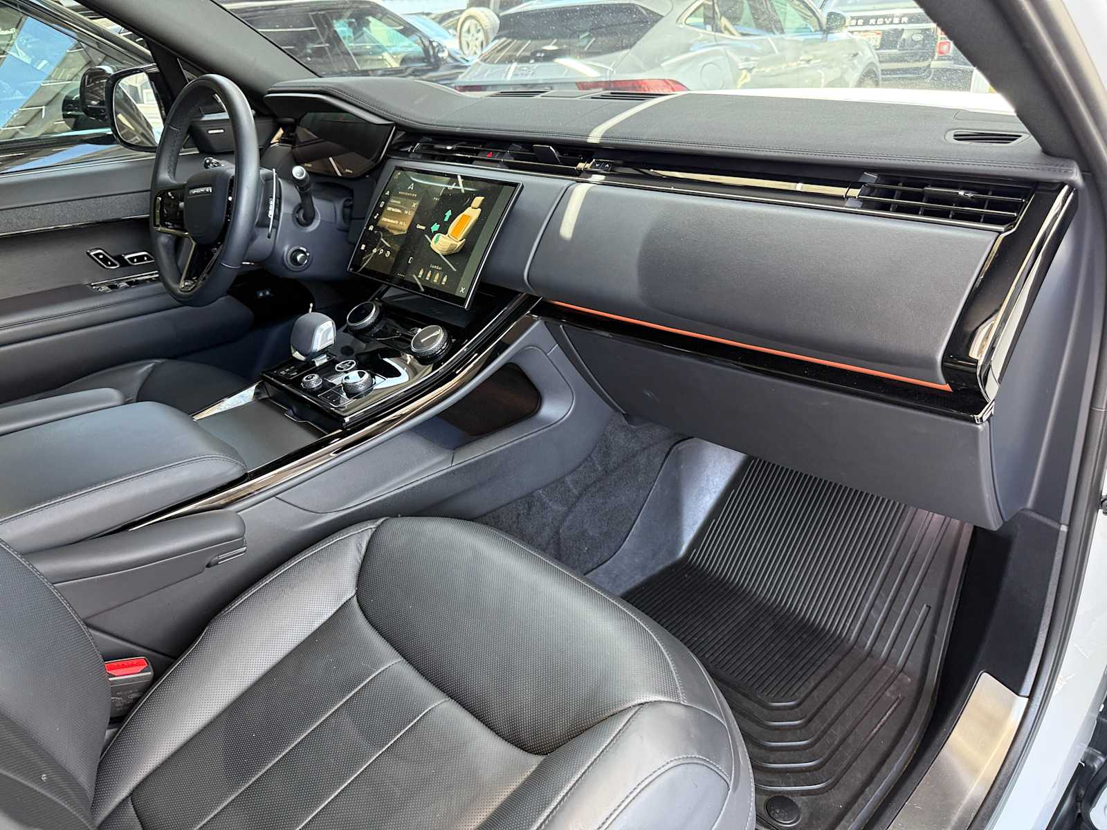 Image 8 of 2023 Land Rover Range Sport SE Dynamic SUV