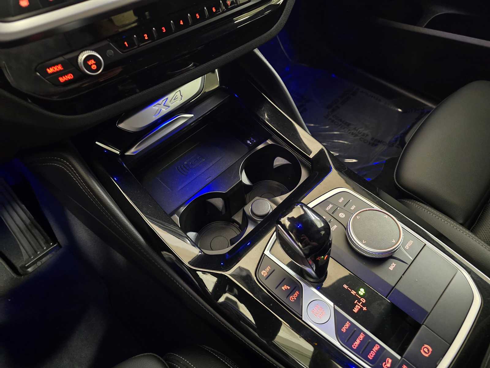 2025 BMW X4 30i - Photo 29