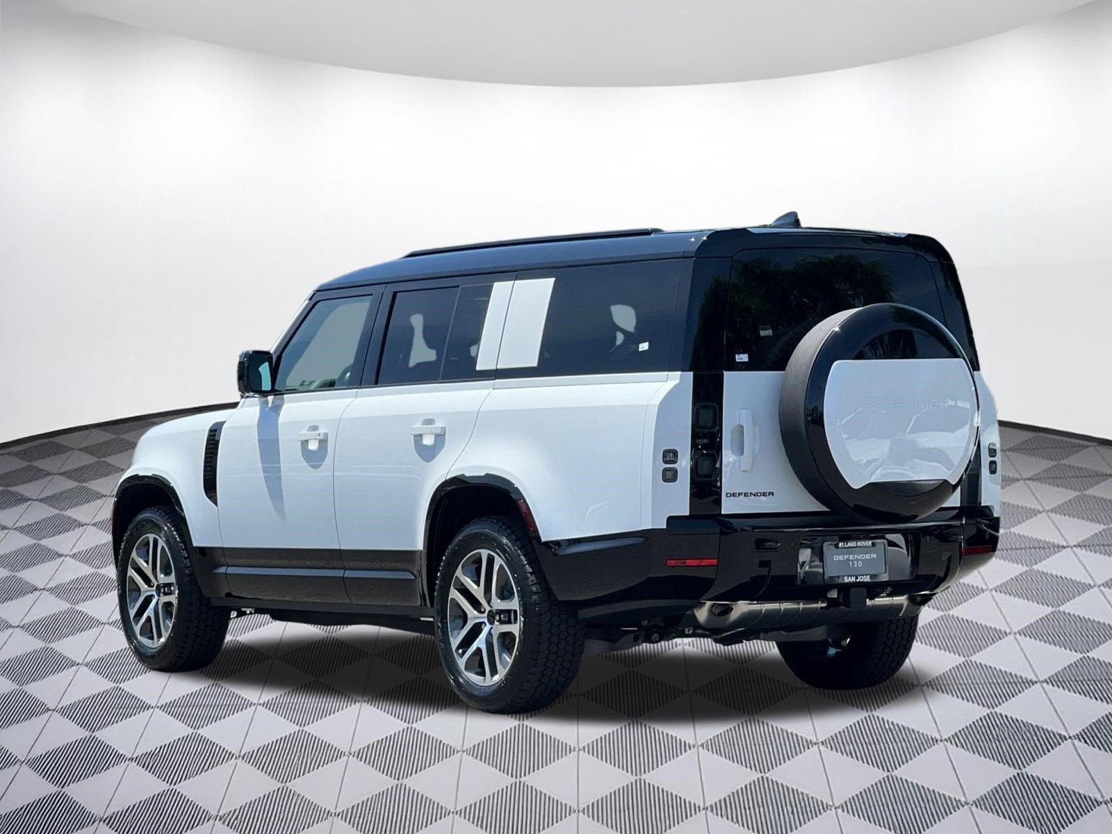 2026 Land Rover Defender 130 X-Dynamic SE SUV