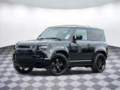 2026 Land Rover Defender 90 V8 SUV