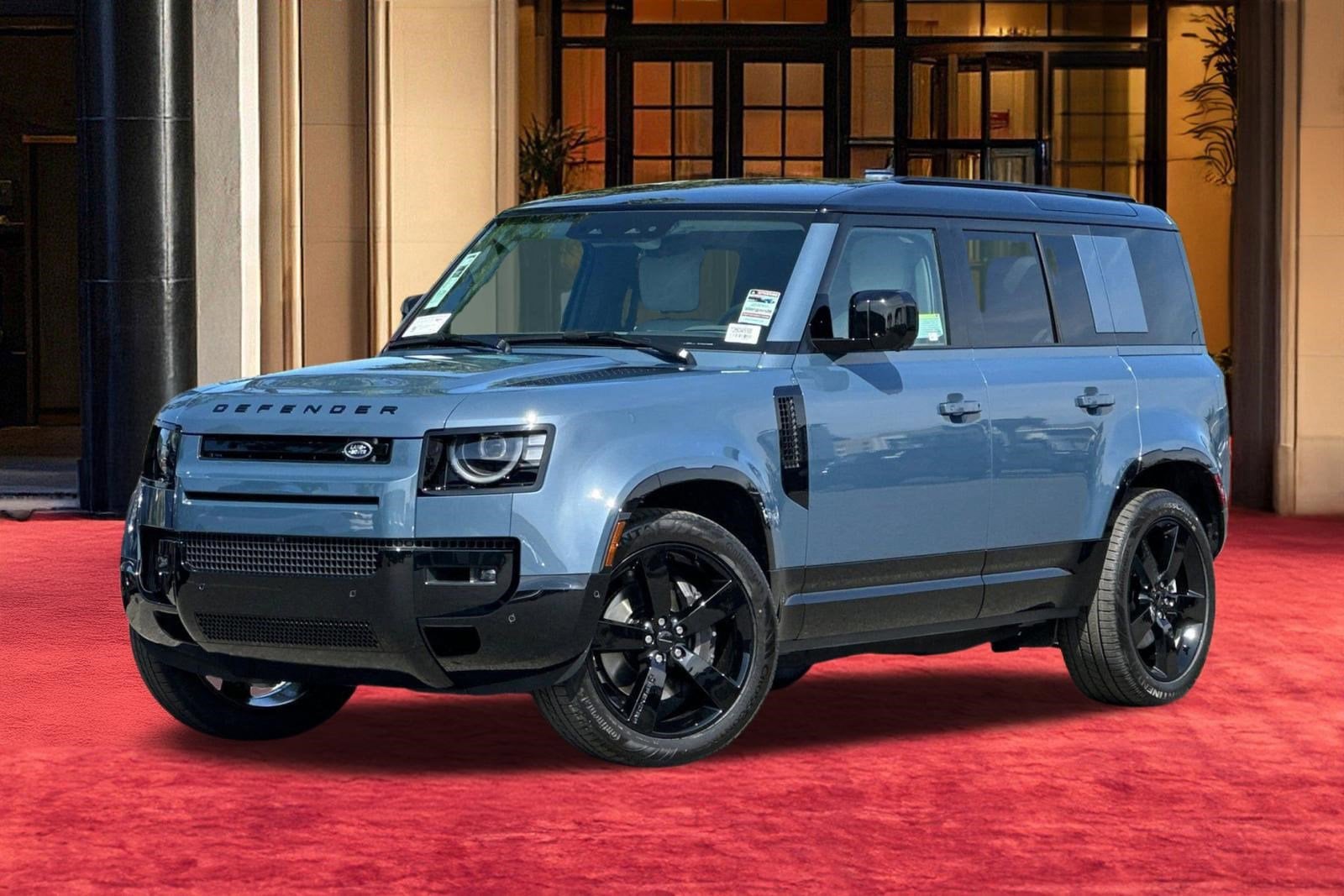 2026 Land Rover Defender 110 X-Dynamic SE P400's photo