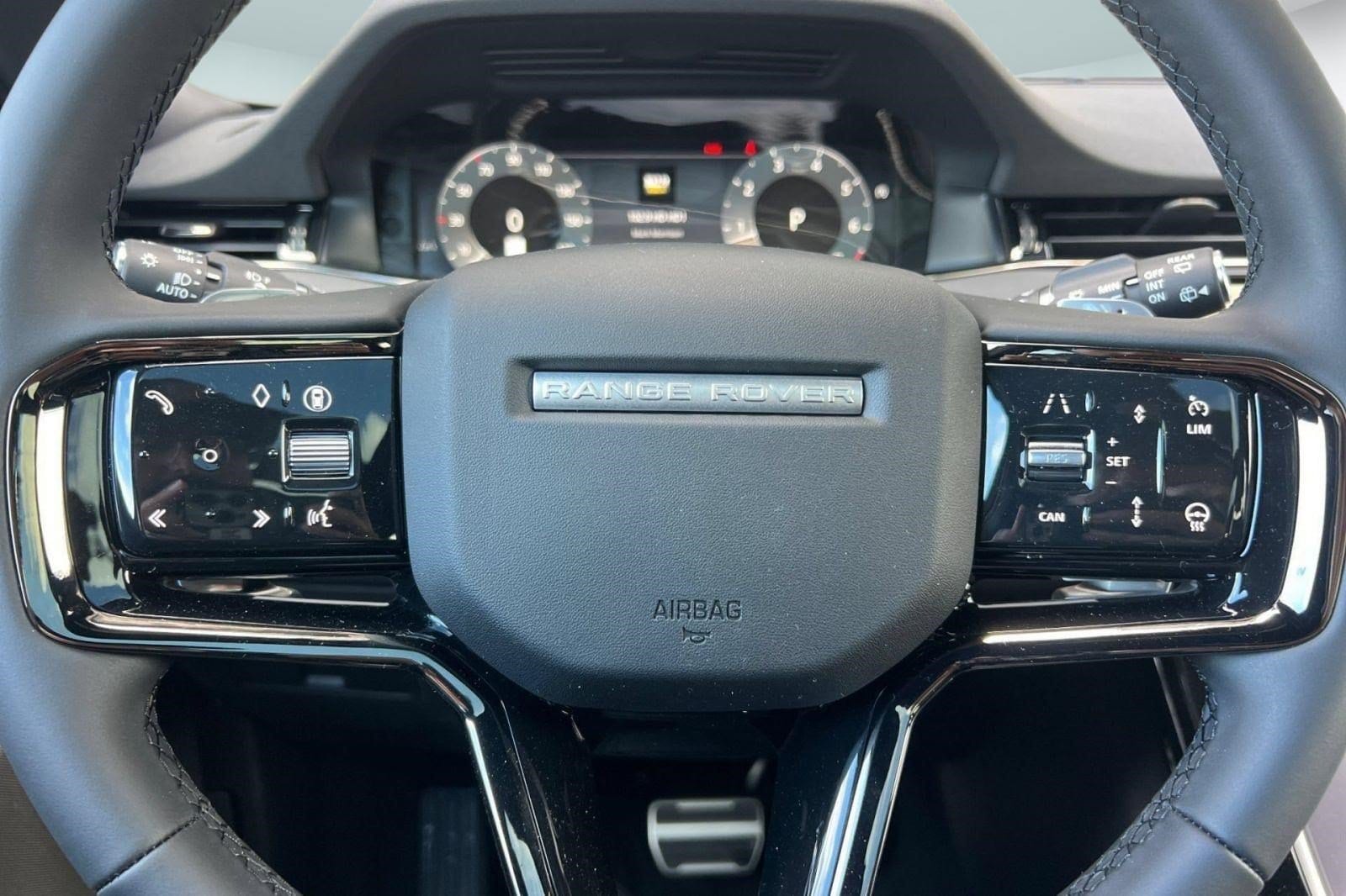 2026 Land Rover Range Rover Evoque Dynamic SE - Photo 9