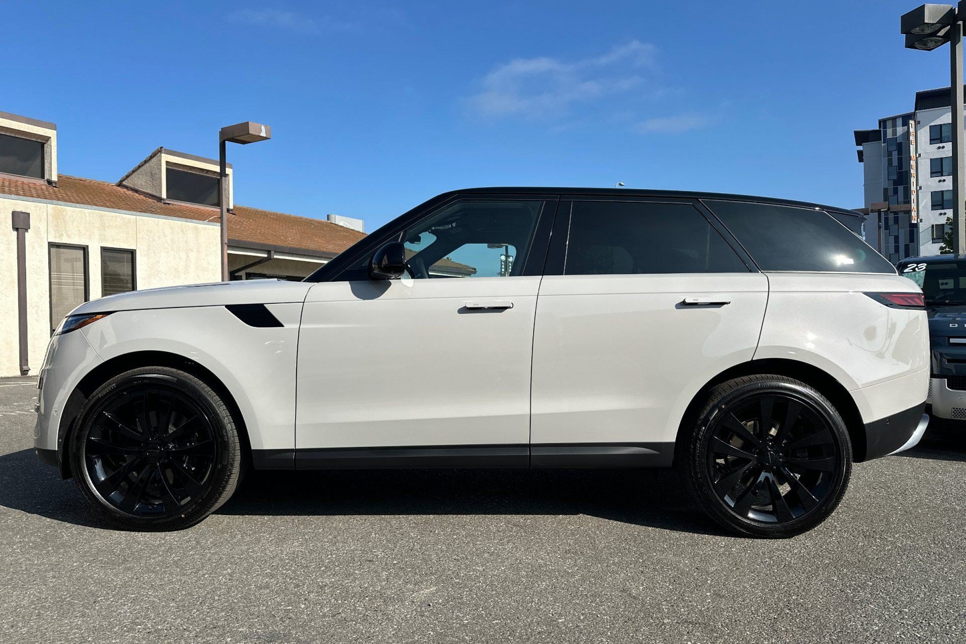 2026 Land Rover Range Rover Sport SE SUV