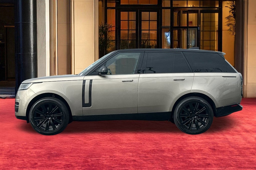 New 2026 Land Rover Range Rover P400 SE SUV