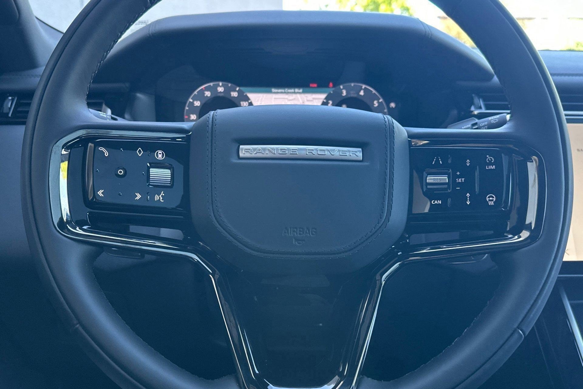 2026 Land Rover Range Rover Velar Dynamic SE - Photo 11