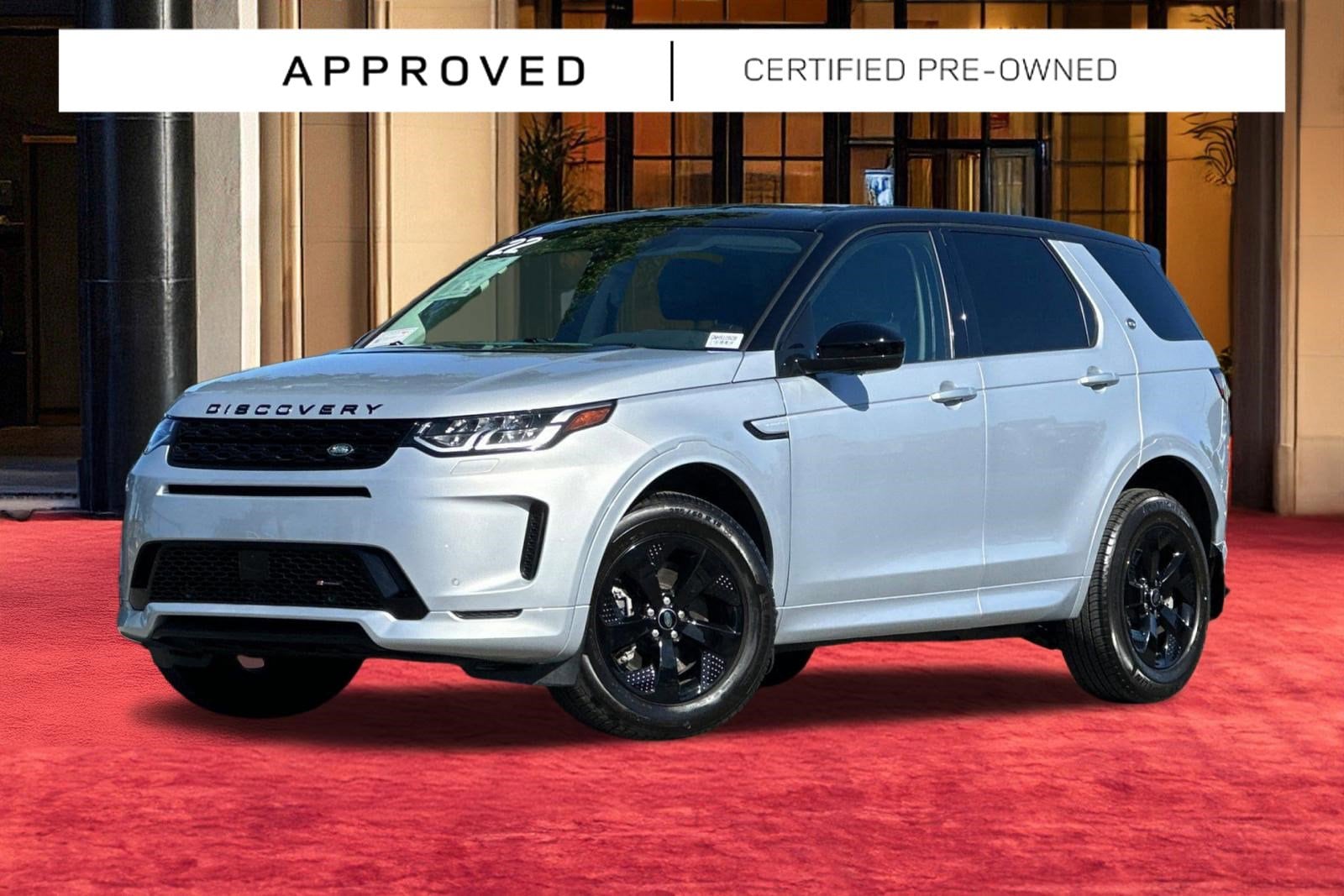 2022 Land Rover Discovery Sport 2.0 S R-Dynamic's photo