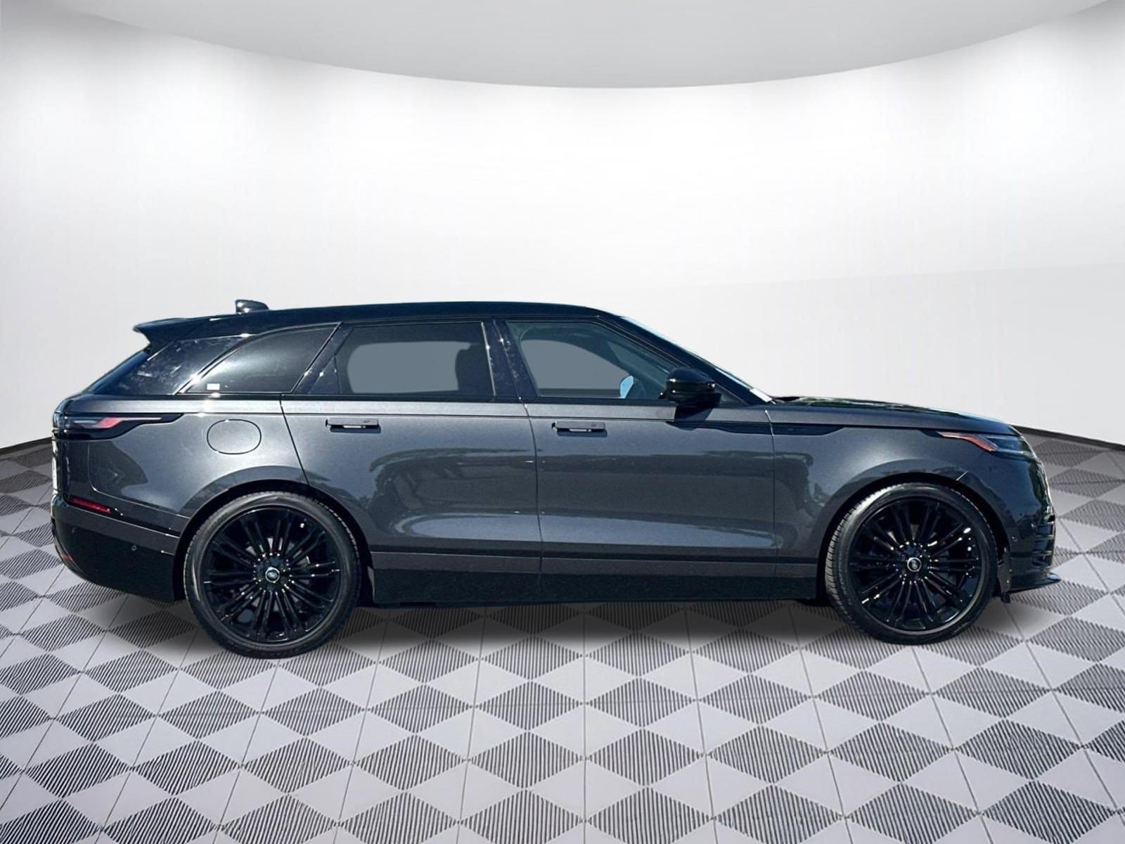 2026 Land Rover Range Rover Velar Dynamic SE - Photo 8