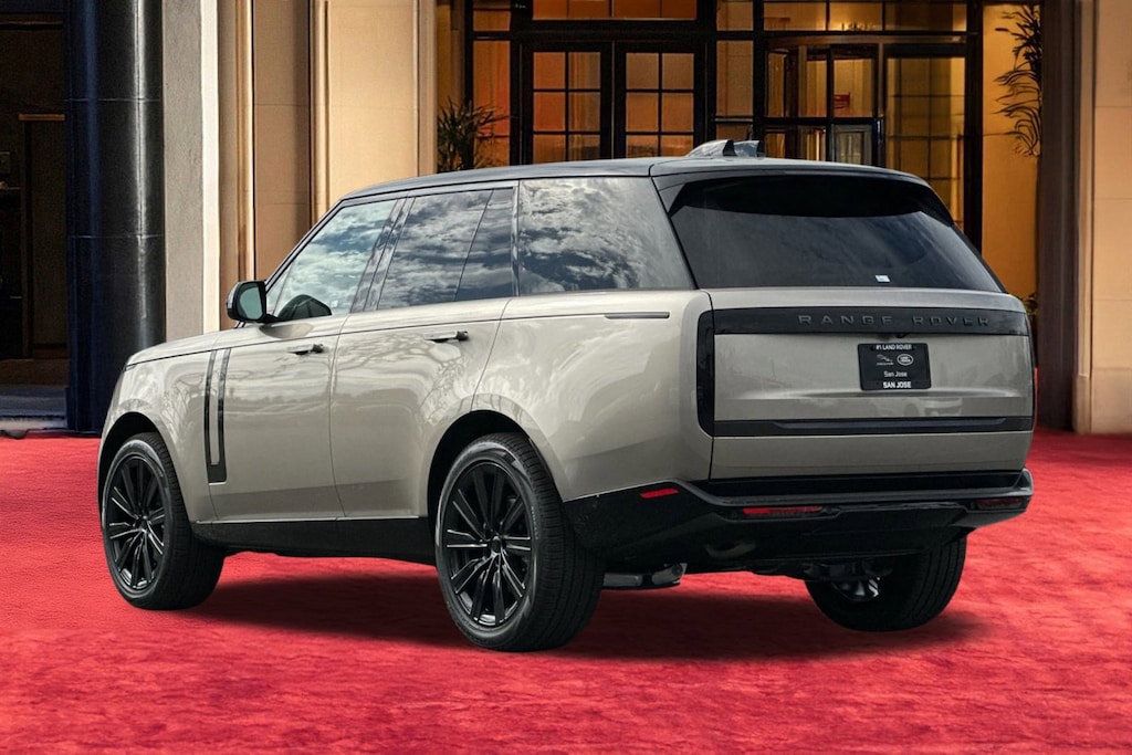 New 2026 Land Rover Range Rover P400 SE SUV