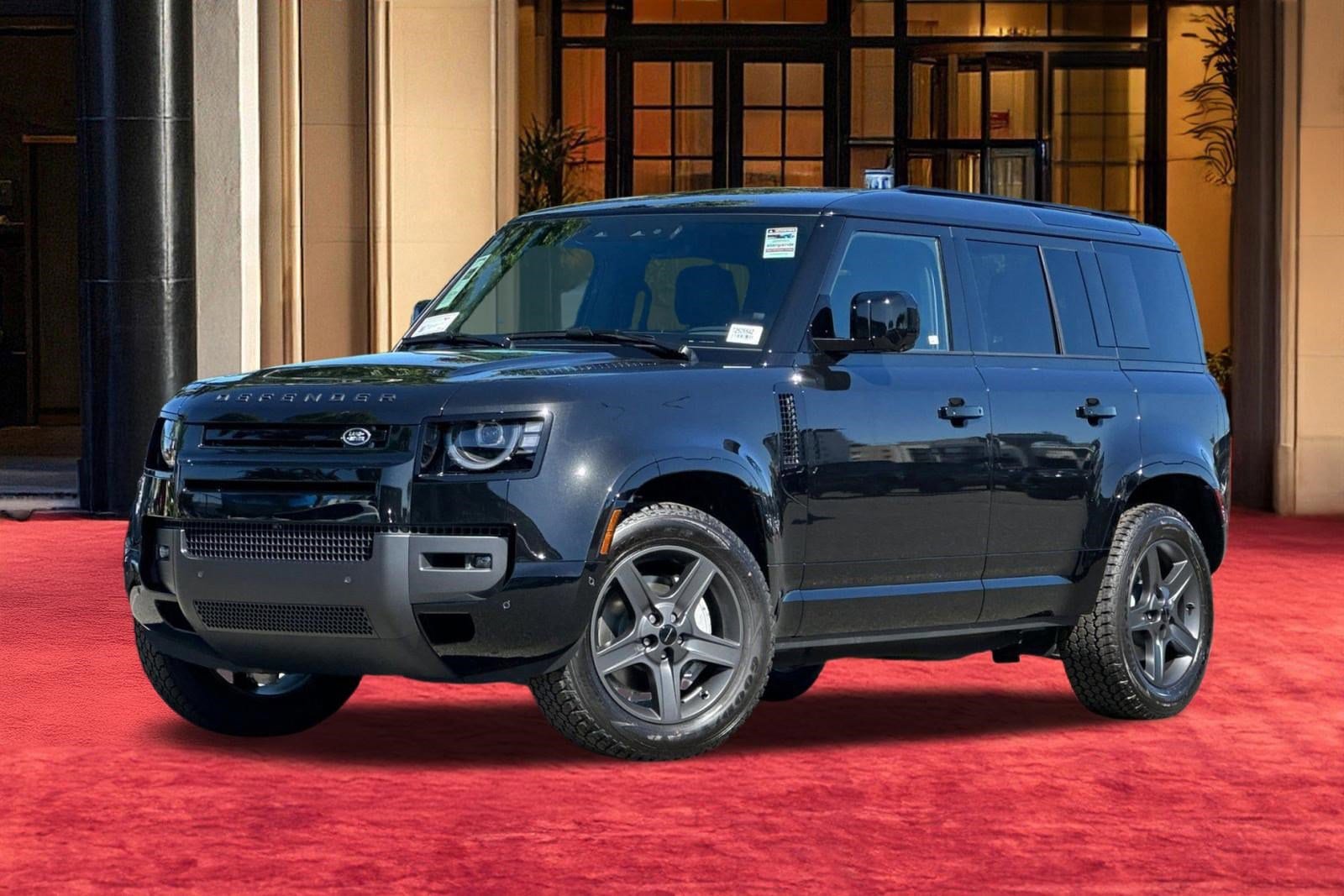 2026 Land Rover Defender 110 X-Dynamic SE P400's photo