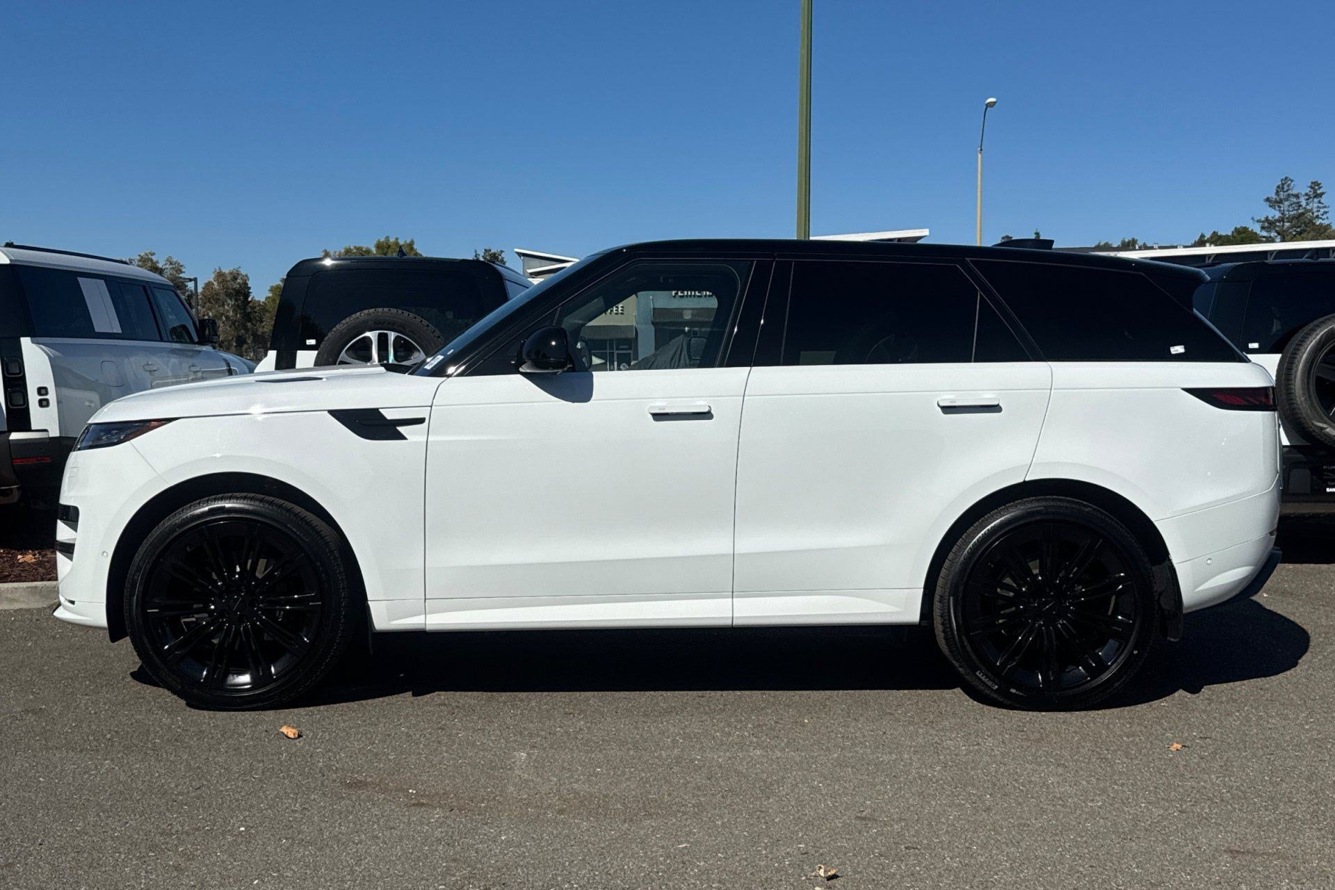 2027 Land Rover Range Rover Sport Range Rover Sport Dynamic SE P400 SUV