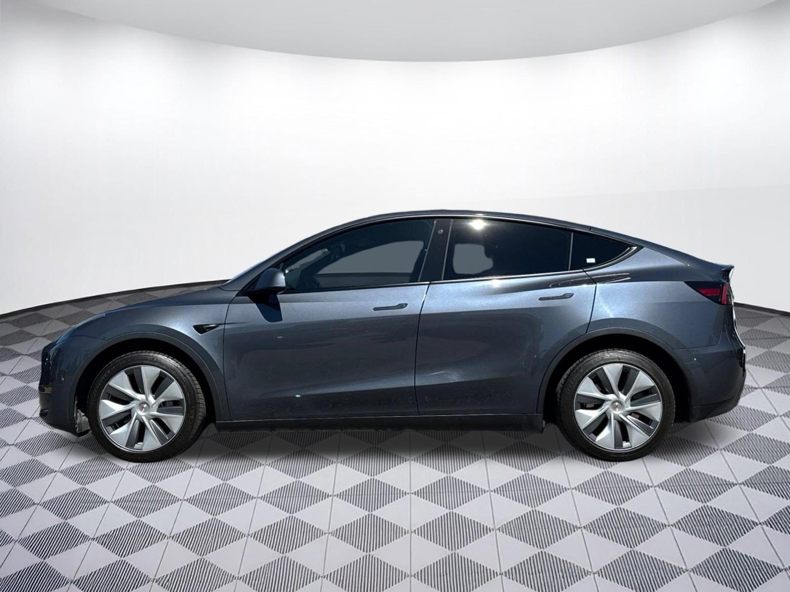 Used 2023 Tesla Model Y Long Range with VIN 7SAYGDEE6PA121878 for sale in San Jose, CA