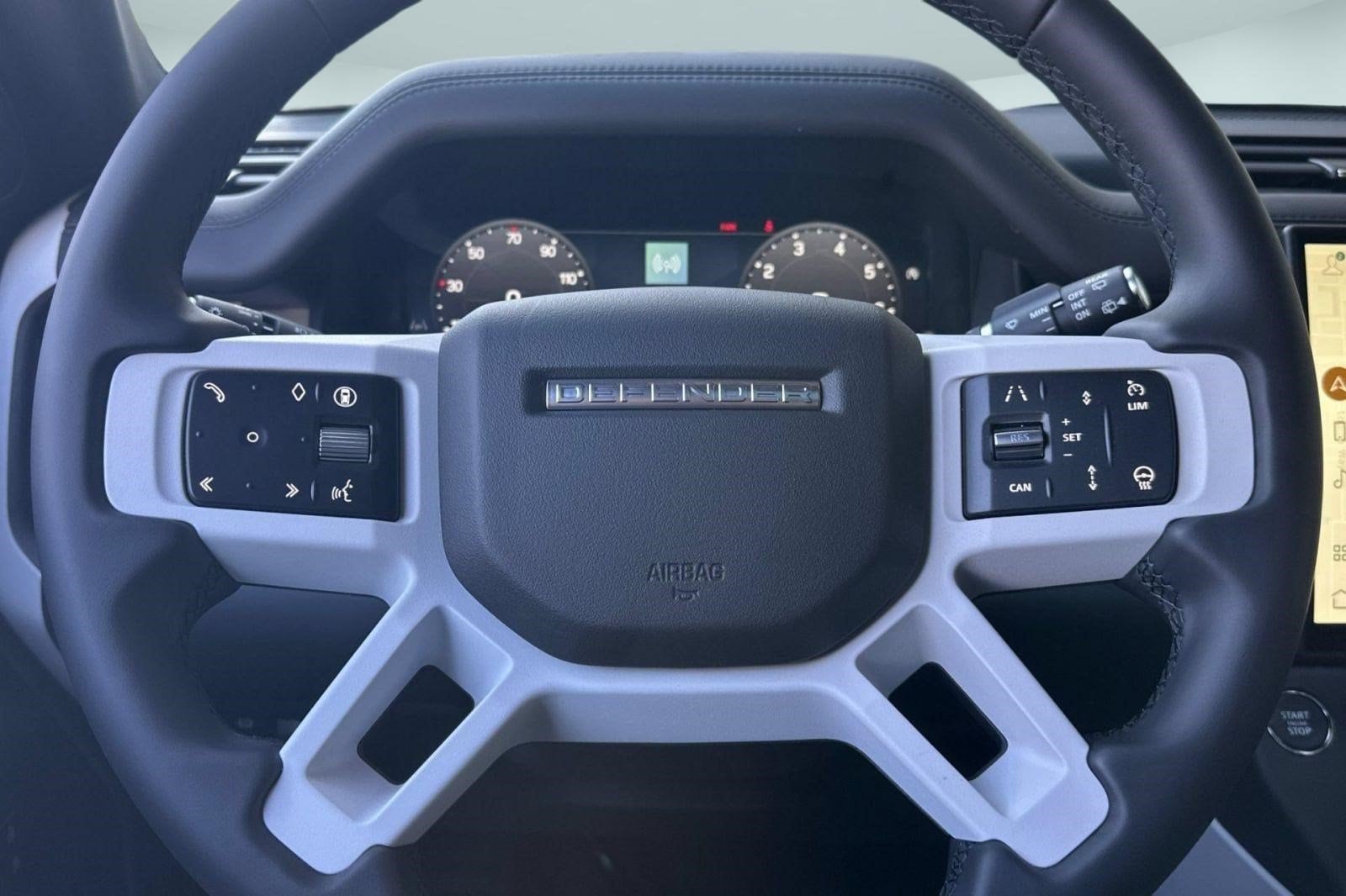 2026 Land Rover Defender X-Dynamic SE - Photo 24