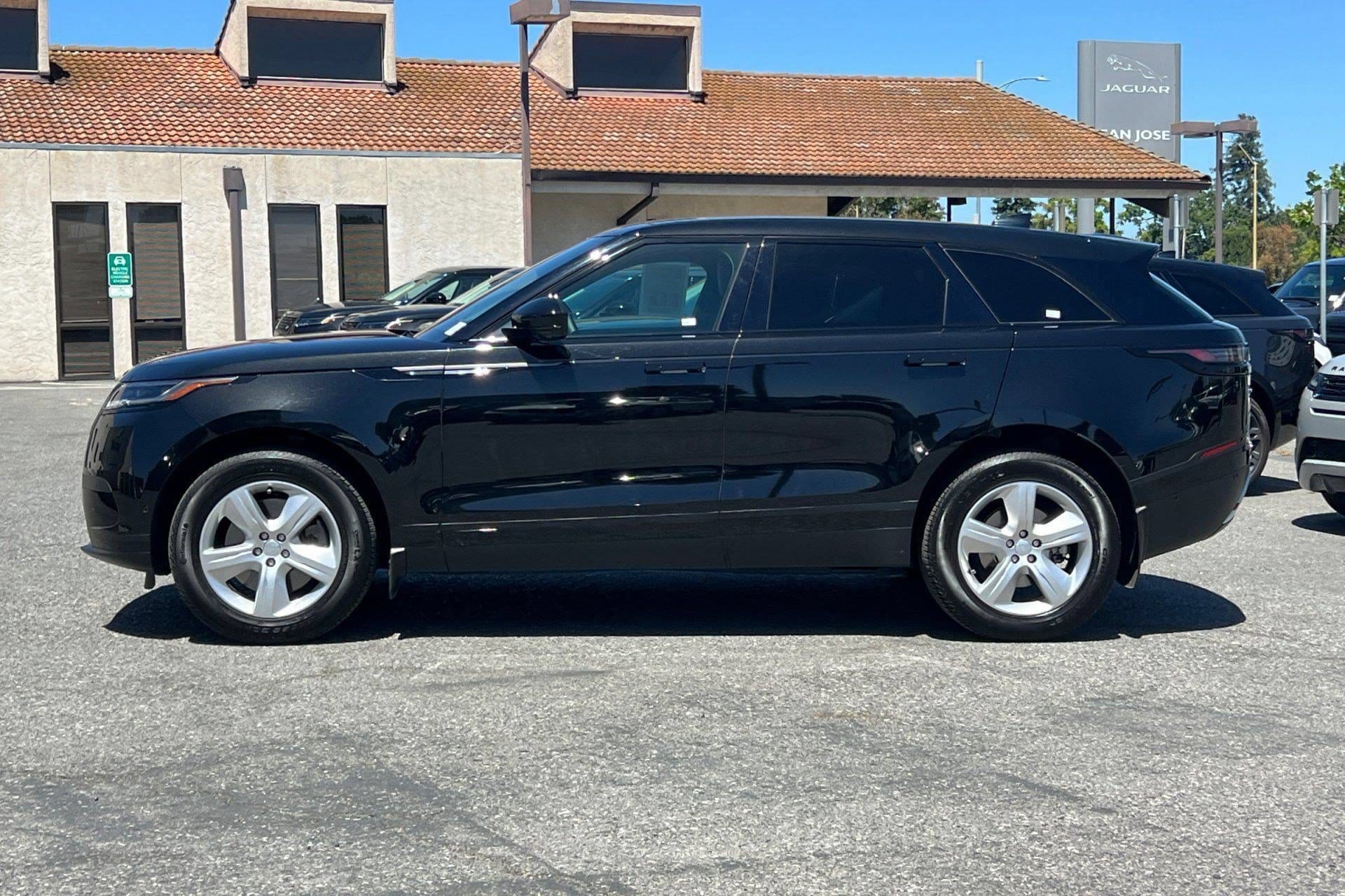 SALYJ2EXXTA818585
