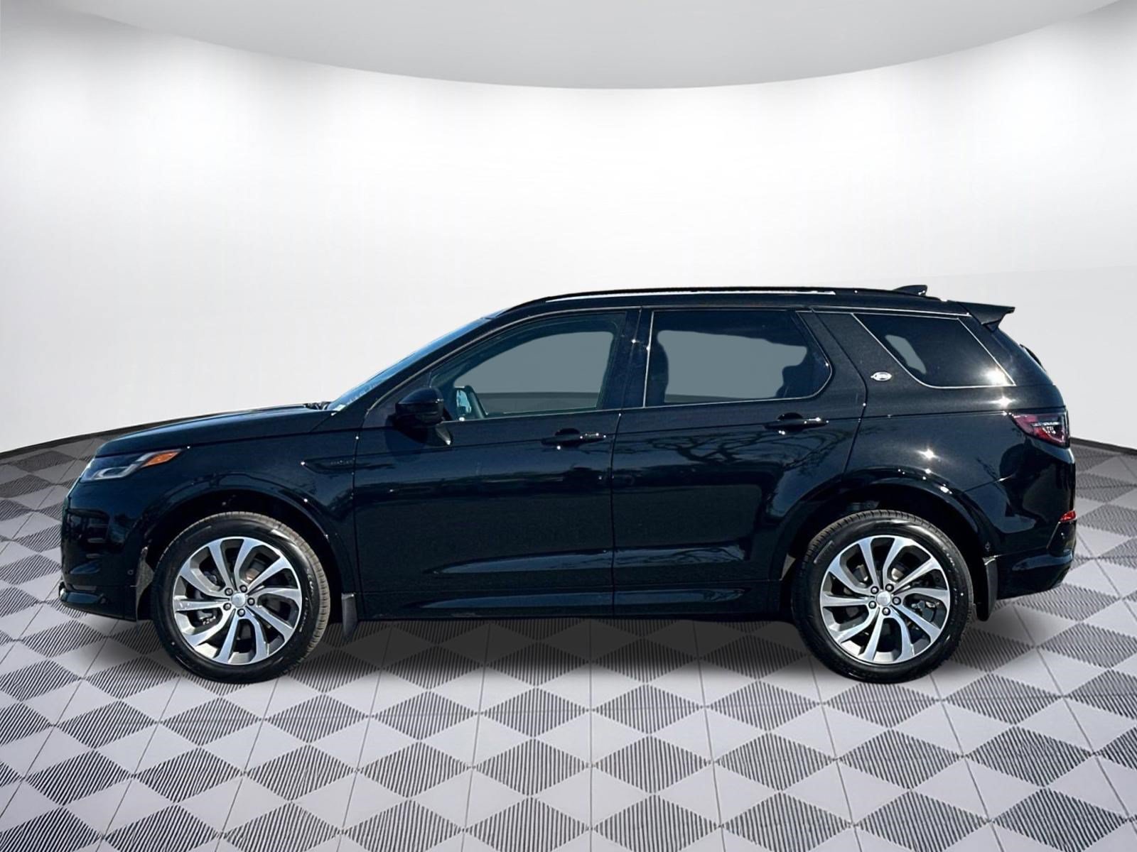 2025 Land Rover Discovery Sport Dynamic SE SUV SWB