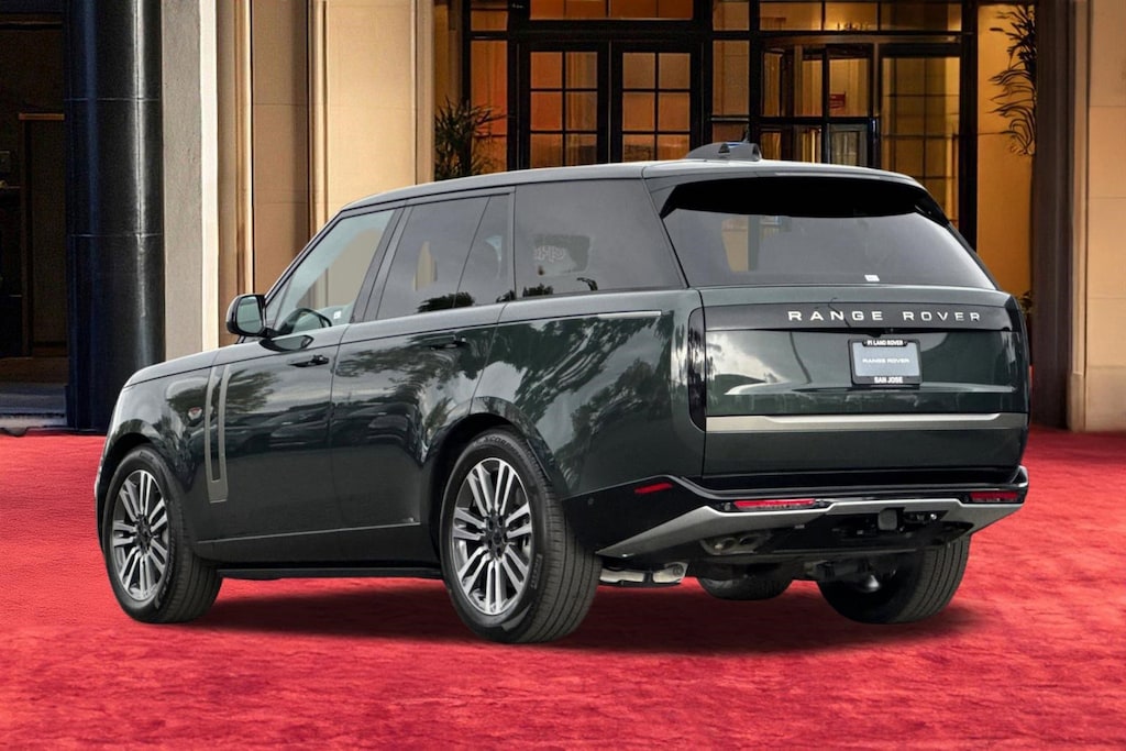 New 2026 Land Rover Range Rover SE SUV
