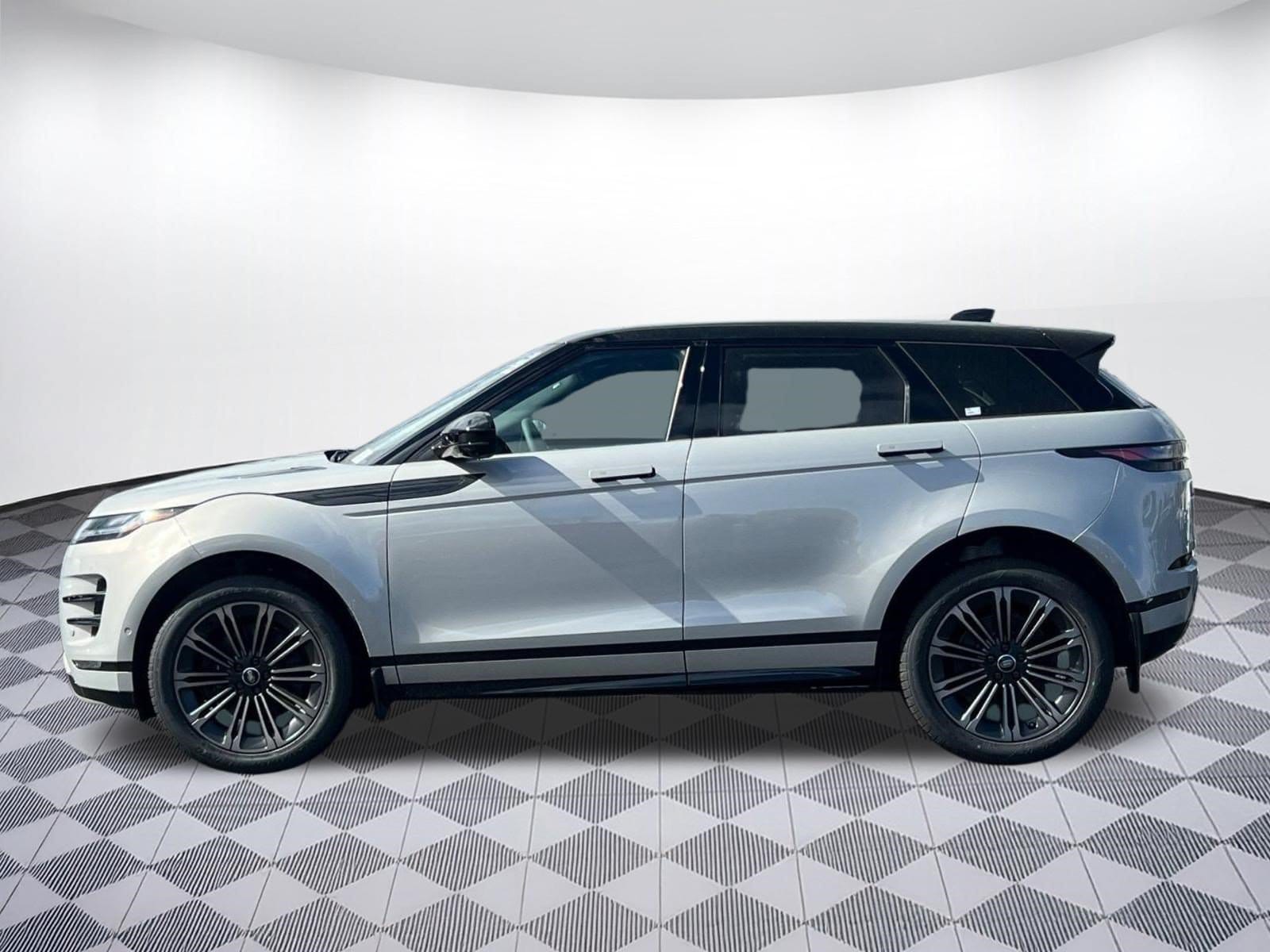 2026 Land Rover Range Rover Evoque Dynamic SE - Photo 2