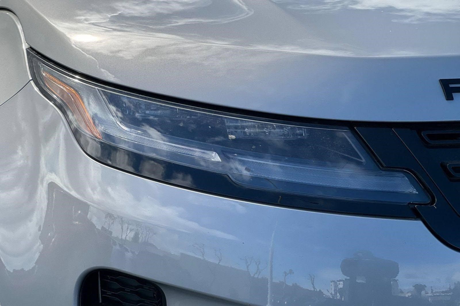 2026 Land Rover Range Rover Evoque Dynamic SE - Photo 10
