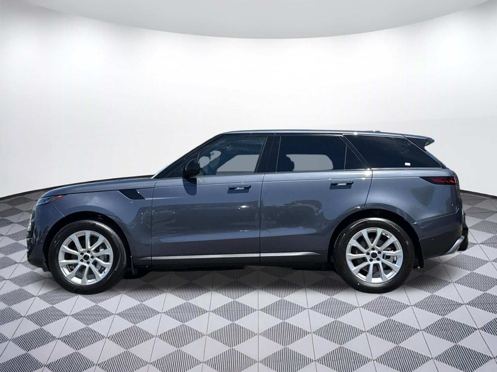 2026 Land Rover Range Rover Sport SE SUV