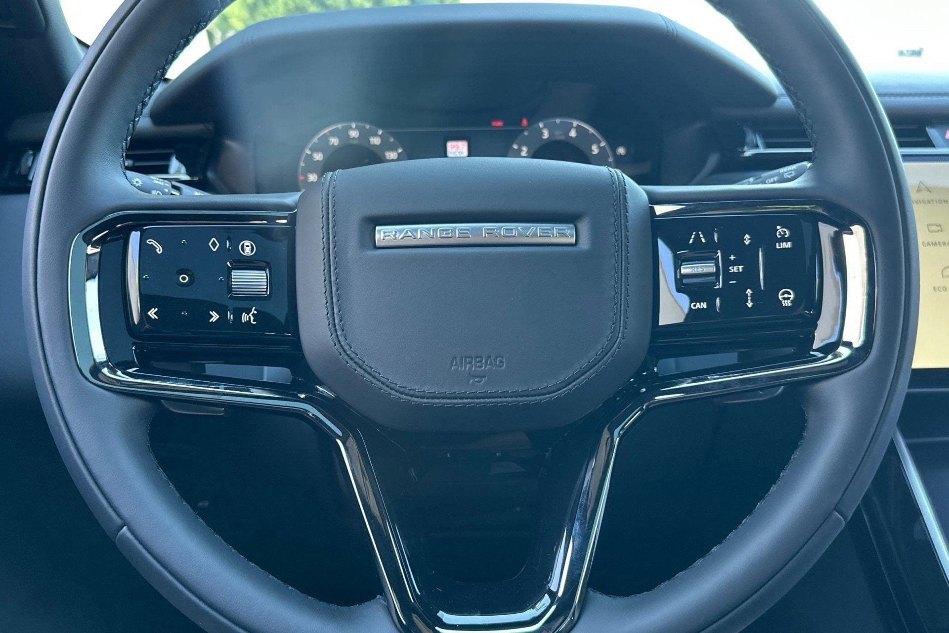 2026 Land Rover Range Rover Velar Dynamic SE - Photo 14