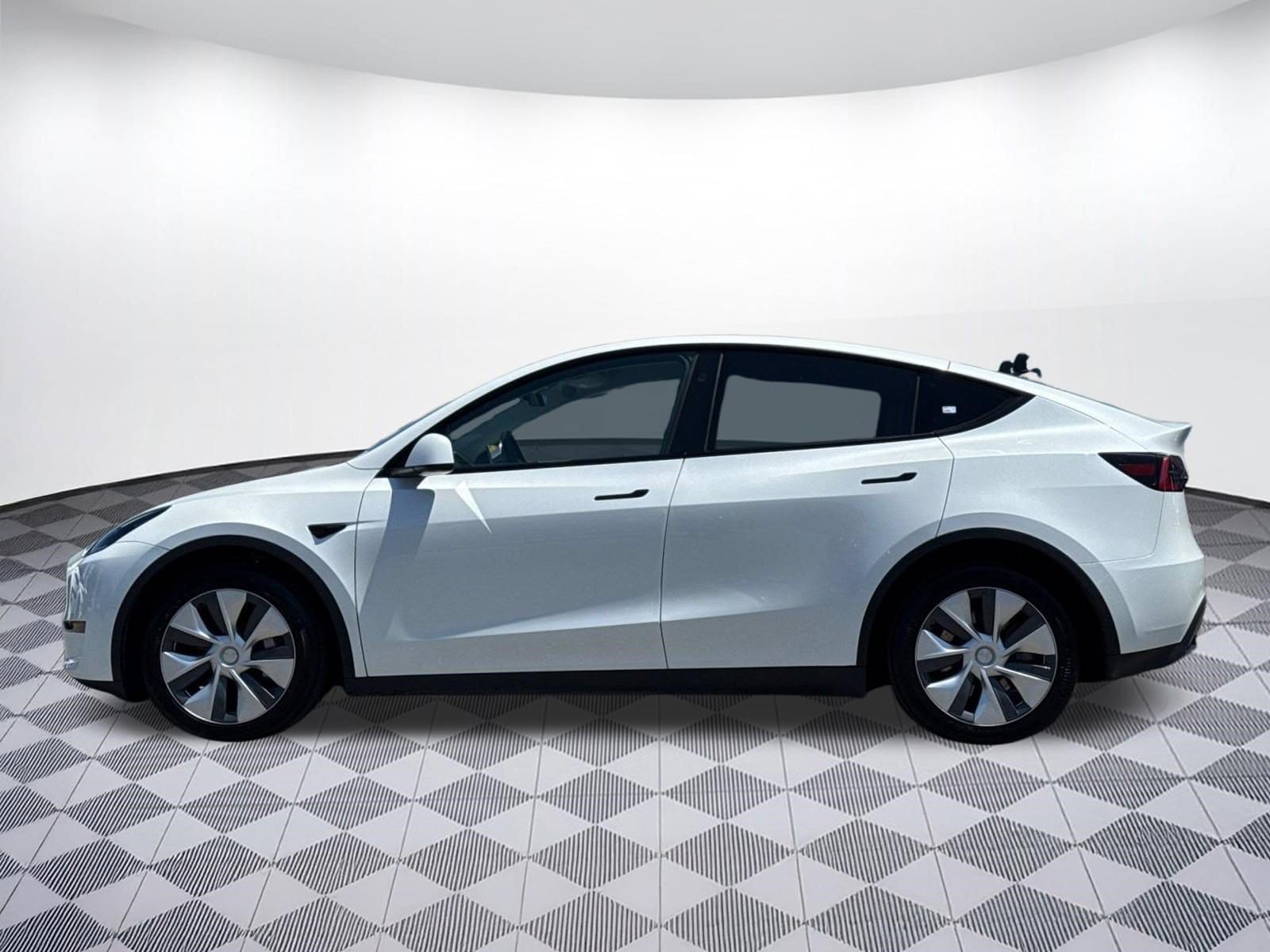 Used 2023 Tesla Model Y Long Range with VIN 7SAYGDEE4PF872514 for sale in San Jose, CA