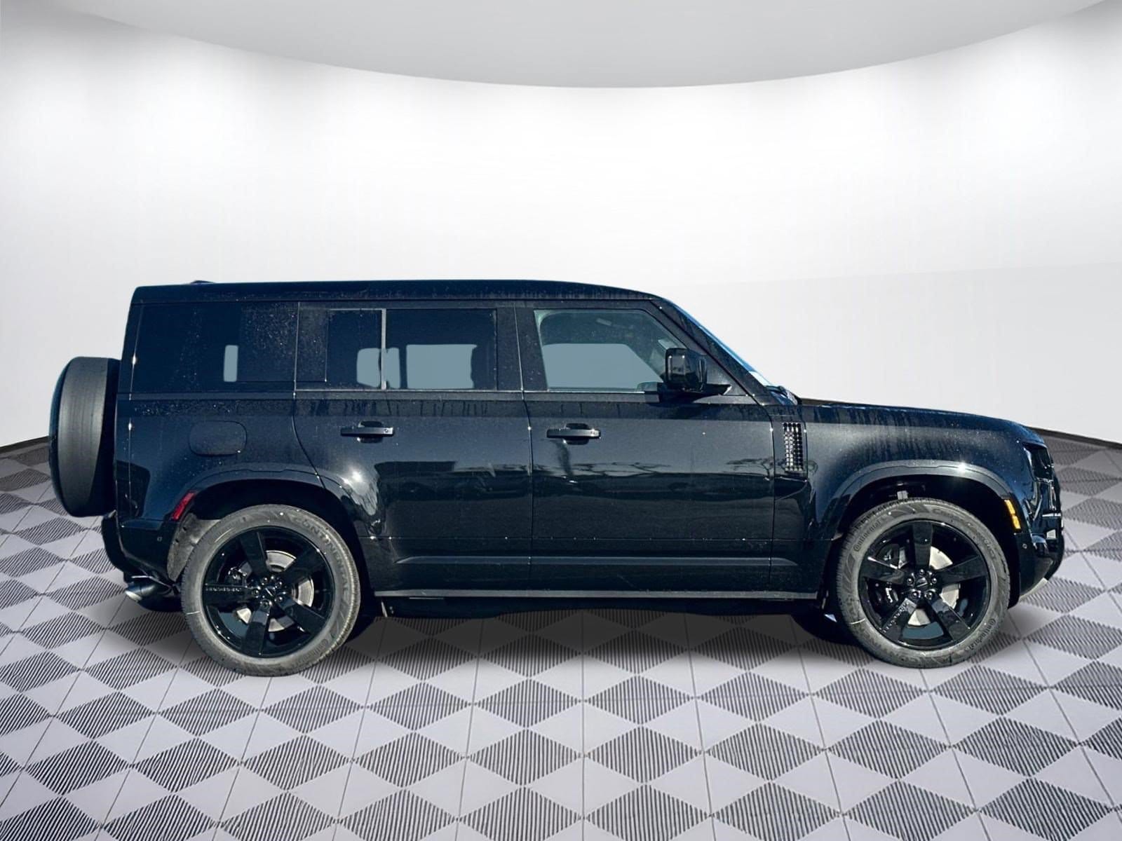 2026 Land Rover Defender V8 - Photo 7