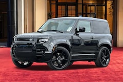 2026 Land Rover Defender 90 V8 SUV