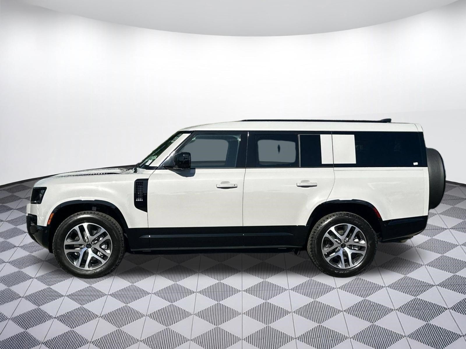 2026 Land Rover Defender 130 X-Dynamic SE SUV
