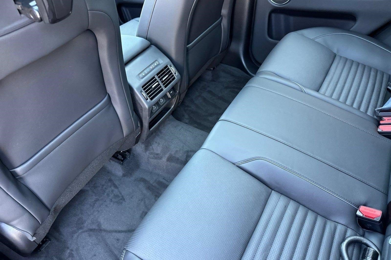 2025 Land Rover Discovery Sport Dynamic SE - Photo 26