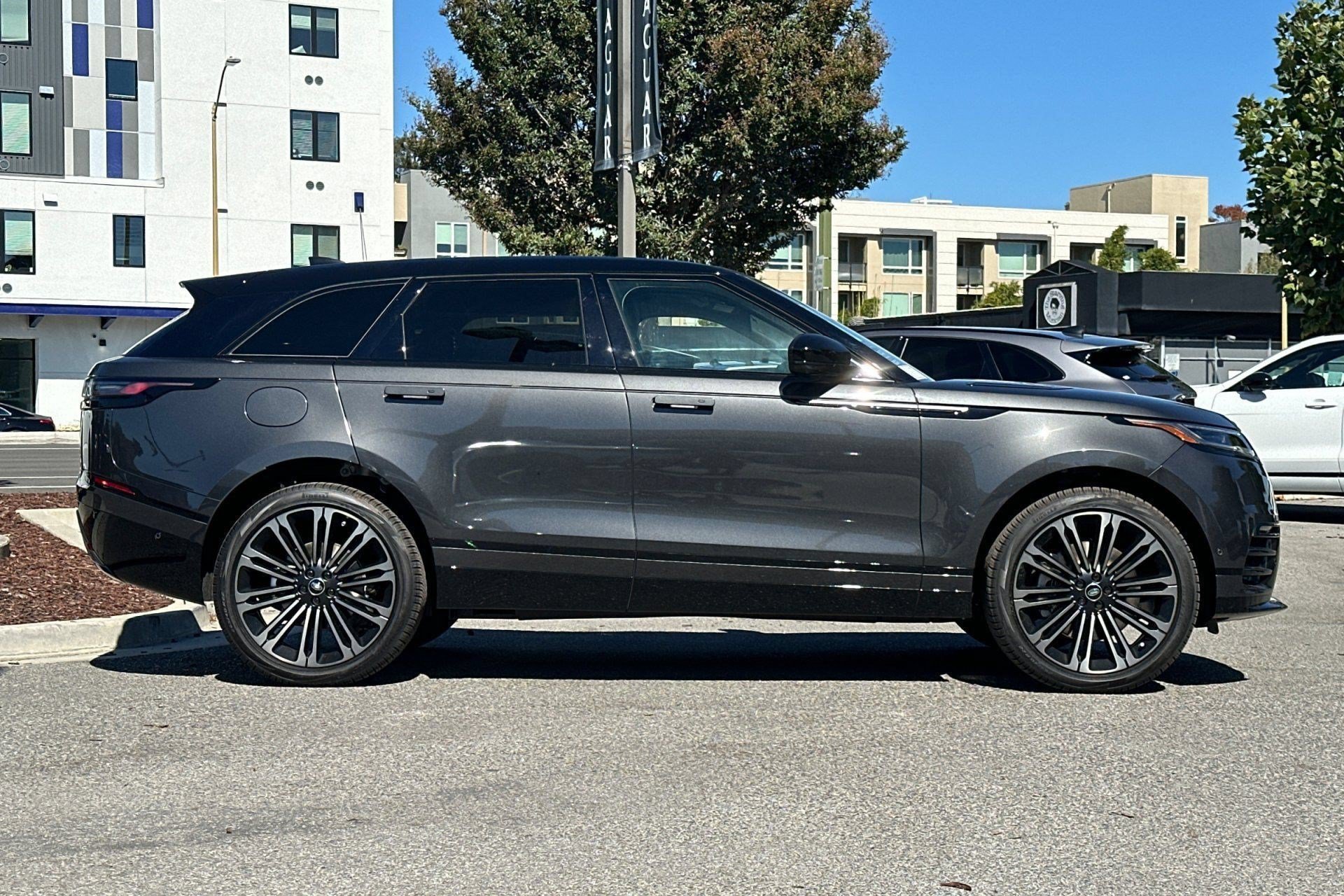 2026 Land Rover Range Rover Velar Dynamic SE - Photo 8
