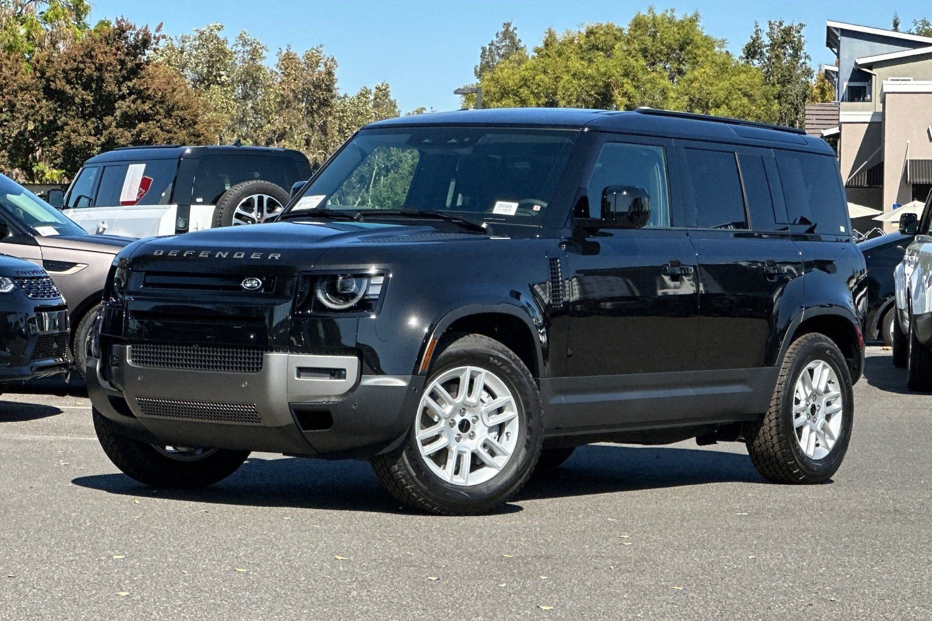 2026 Land Rover Defender 110 SUV 