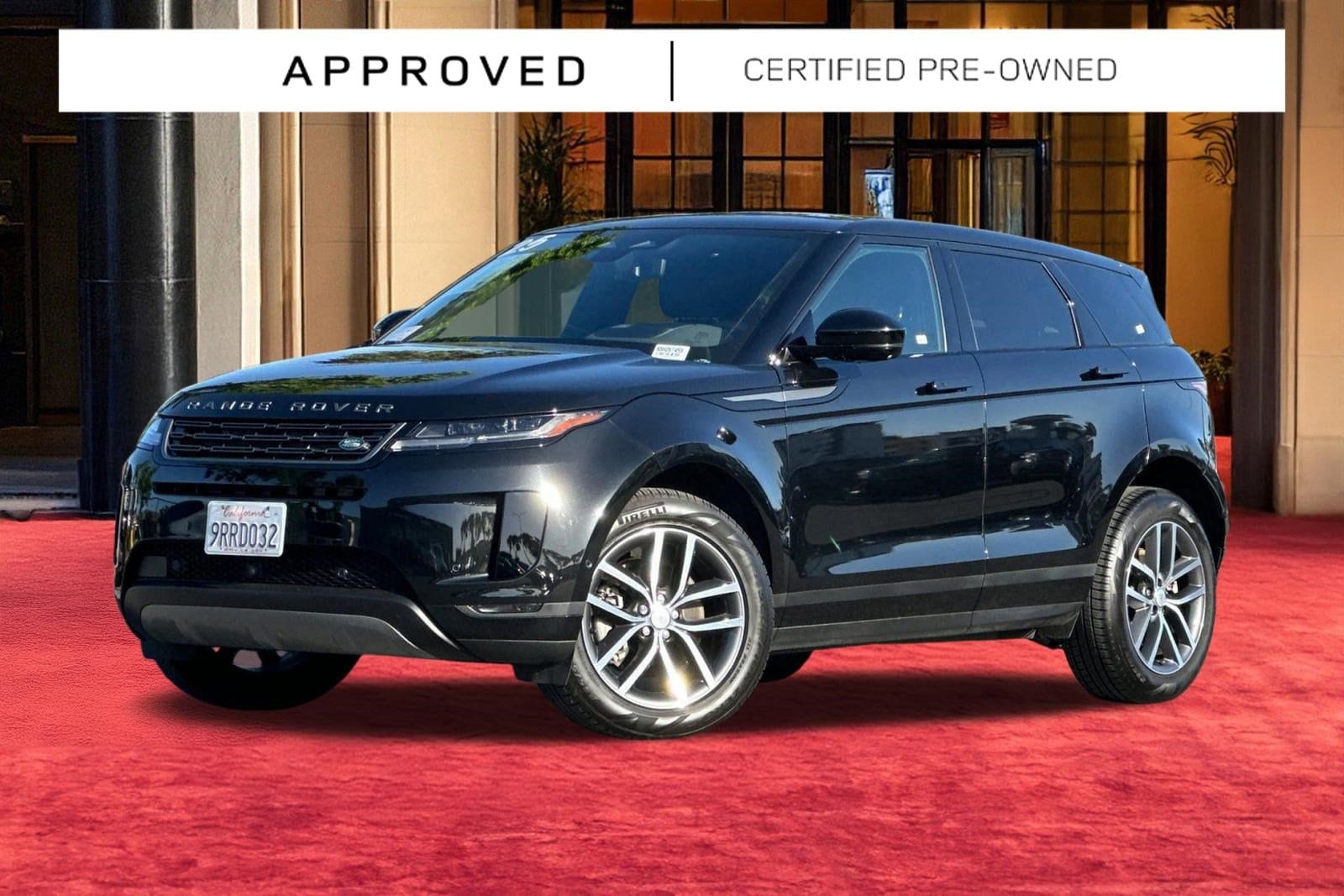 2025 Land Rover Range Rover Evoque S's photo