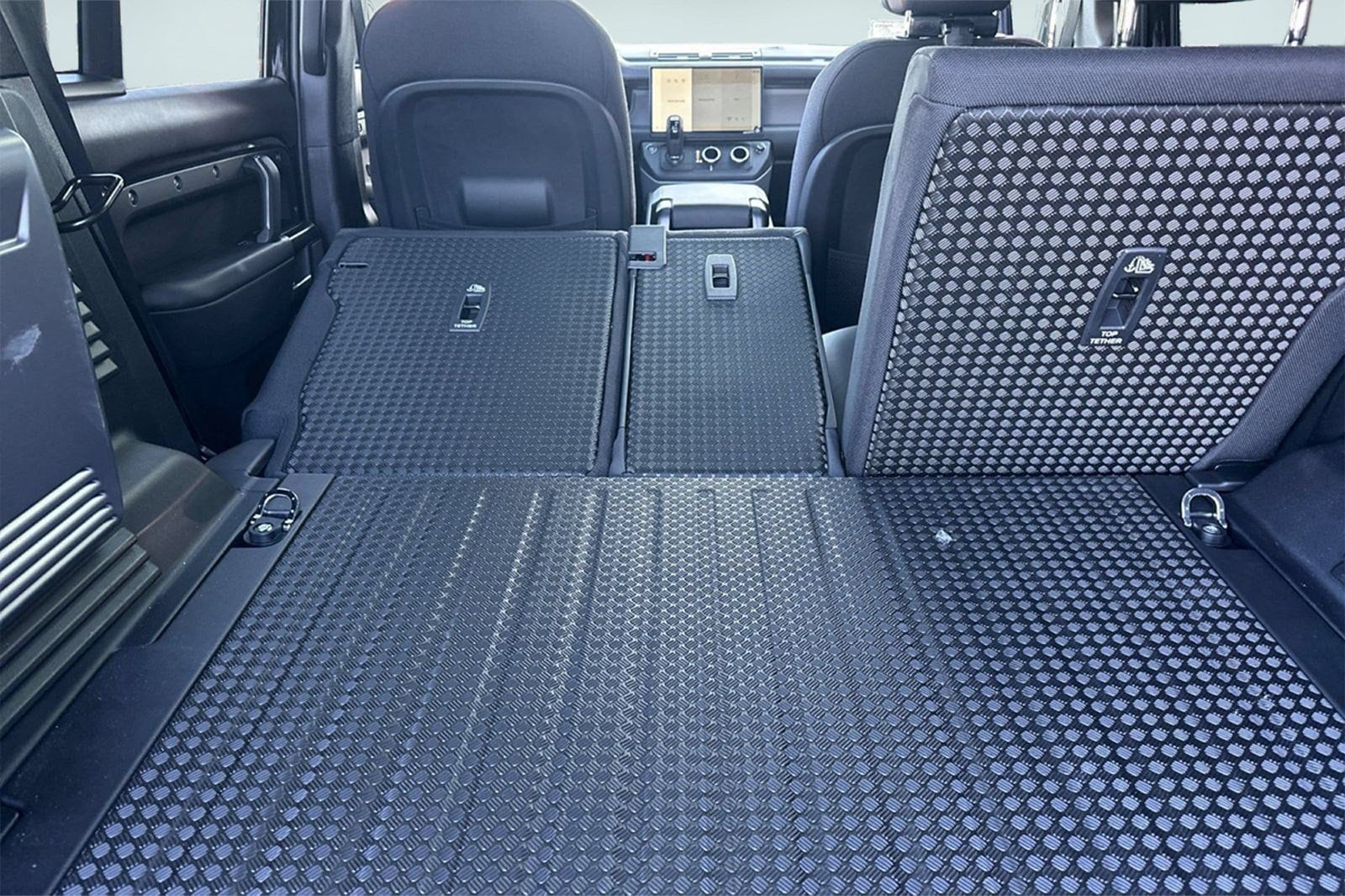 2026 Land Rover Defender V8 - Photo 21
