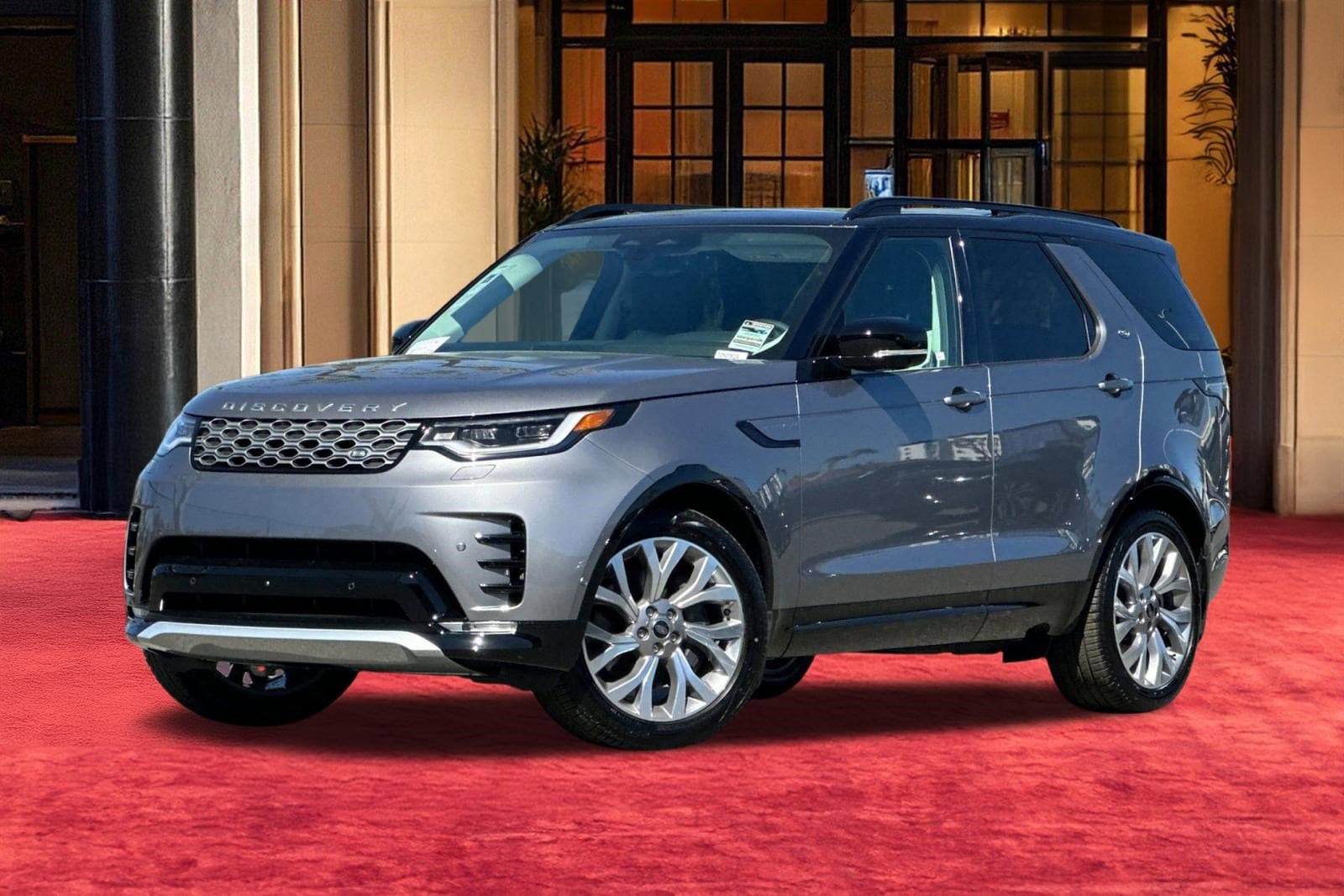 2026 Land Rover Discovery SUV 