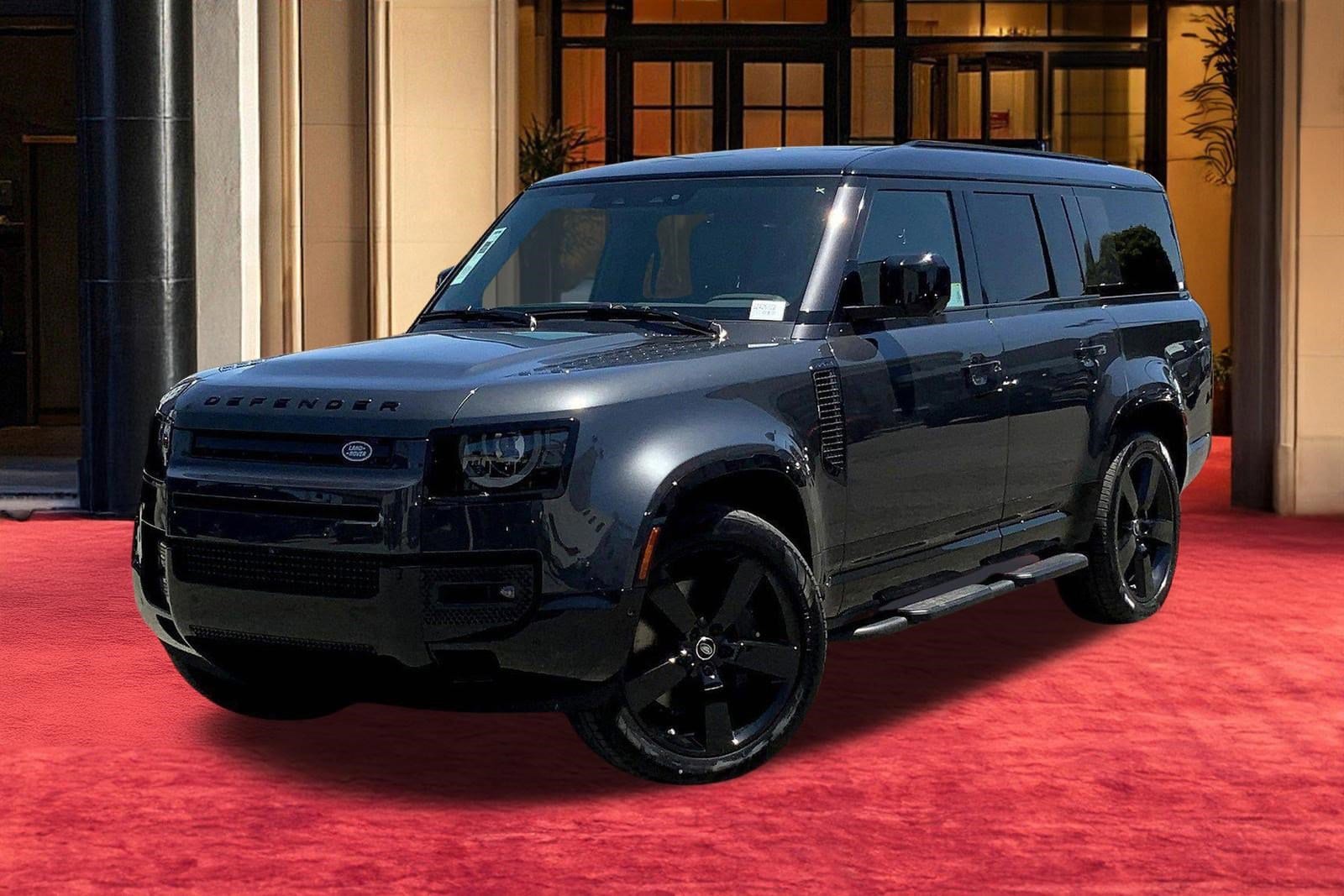 2025 Land Rover Defender 130 X-Dynamic SE P400's photo