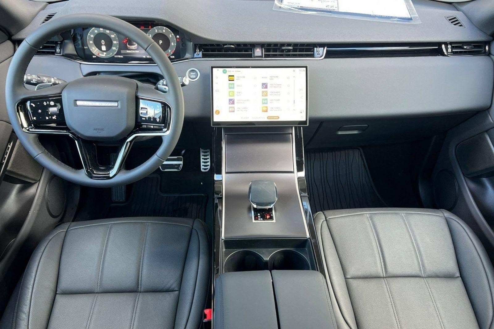 2026 Land Rover Range Rover Evoque Dynamic SE - Photo 13