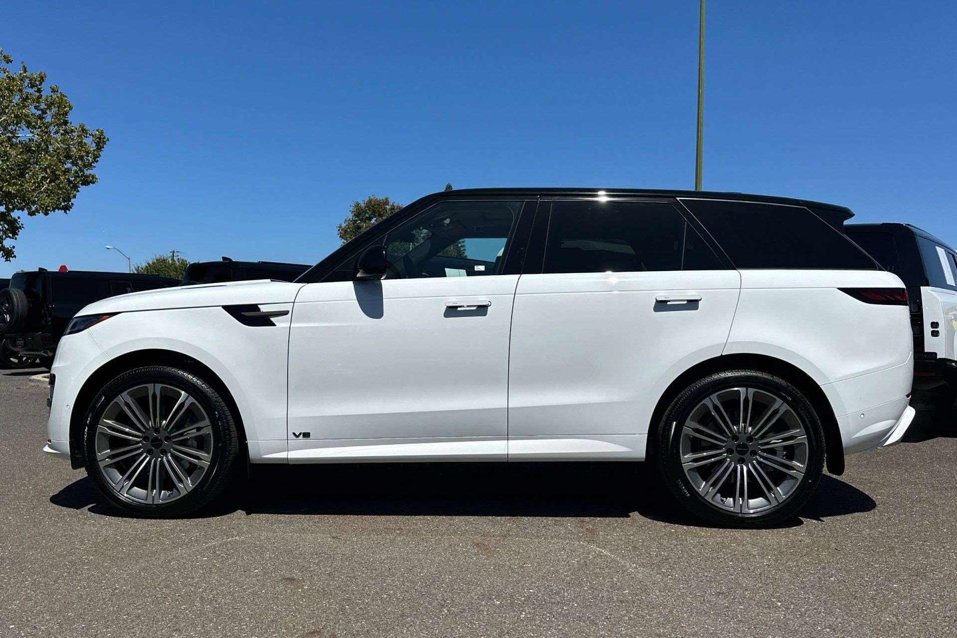 2026 Land Rover Range Rover Sport Dynamic SE SUV