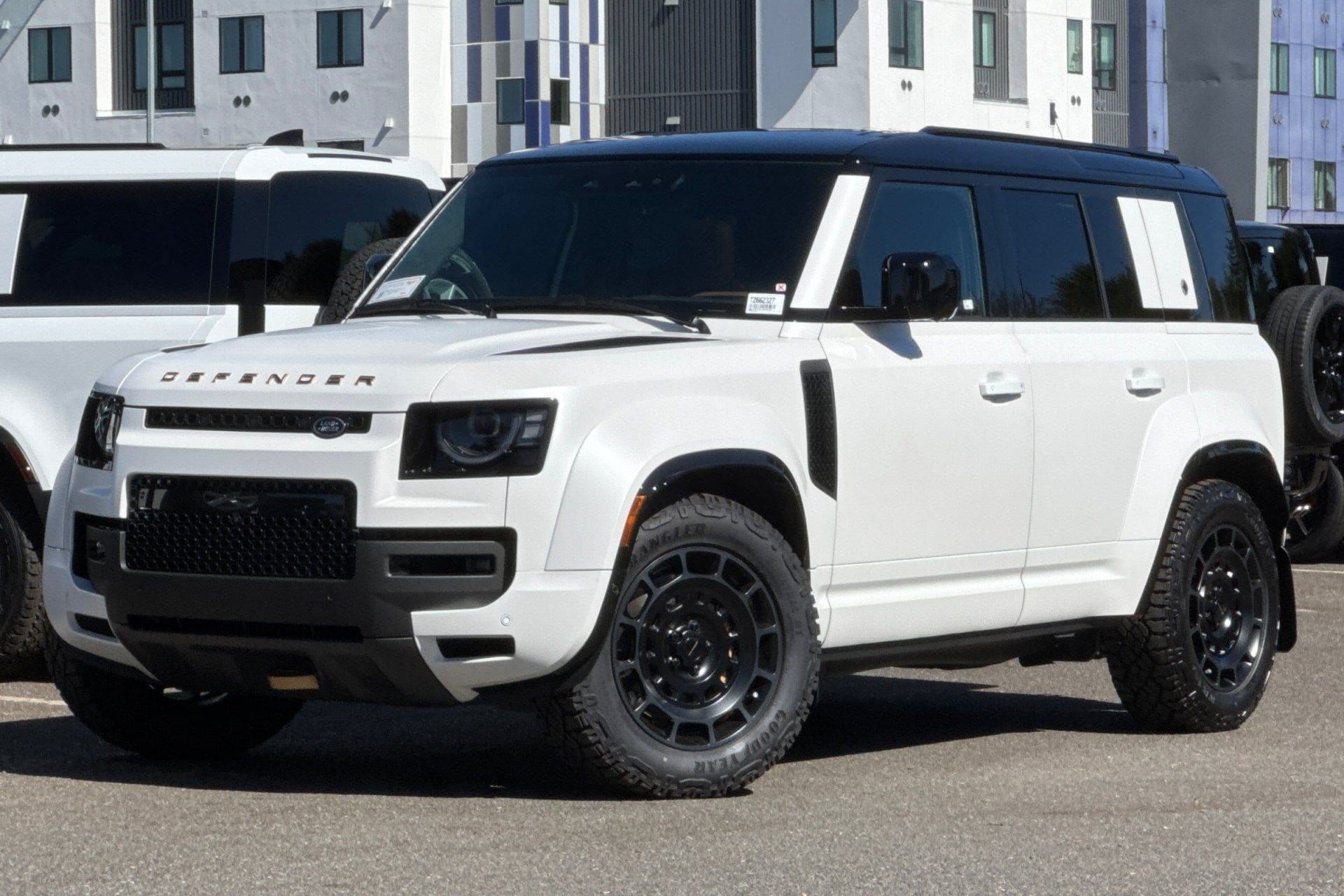 2026 Land Rover Defender 110 SUV 