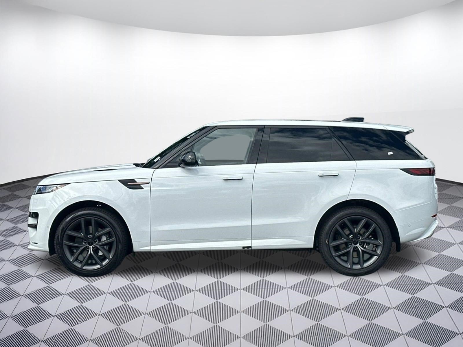 2026 Land Rover Range Rover Sport Dynamic SE SUV