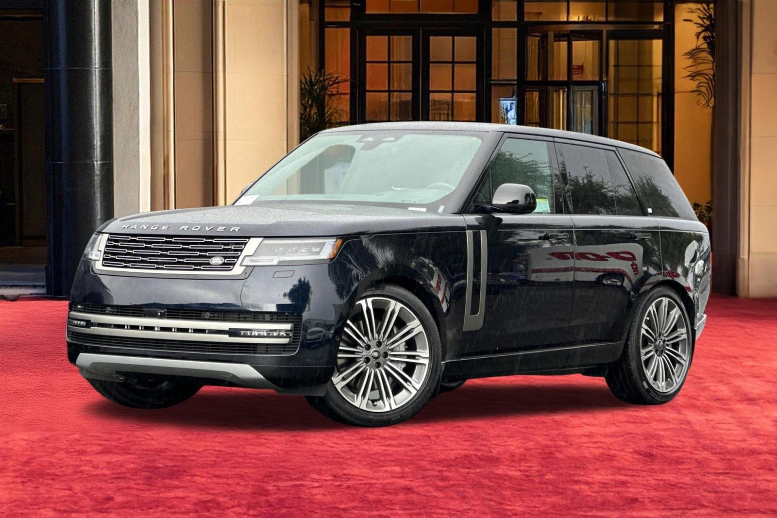 2025 Land Rover Range Rover SE