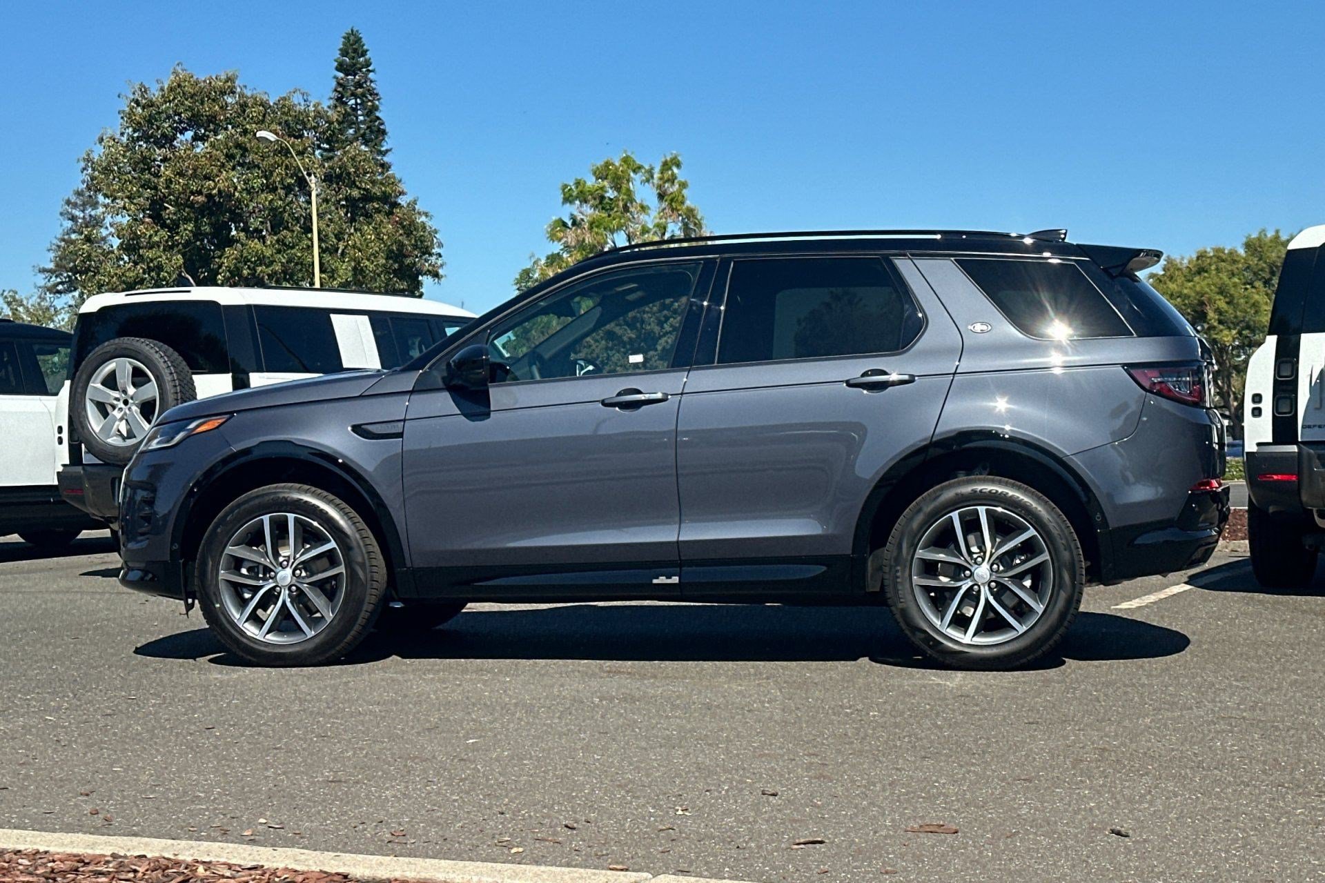 2026 Land Rover Discovery Sport Landmark Discovery Sport Landmark SUV
